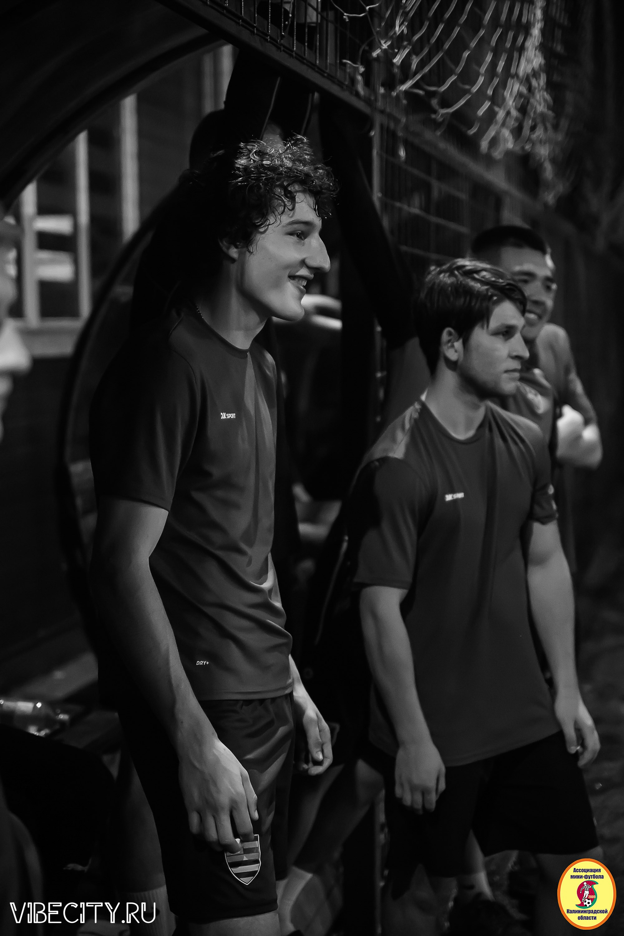 ФИНАЛЬНЫЕ ИГРЫ КУБКА МИНИ-ФУТБОЛЬНОЙ ЛИГИ И КУБКА КОРПОРАТИВНОЙ МФЛ 2025. VIBECITY.RU Вайб Сити Ру Фоторепортажи Фотоотчеты Калининград