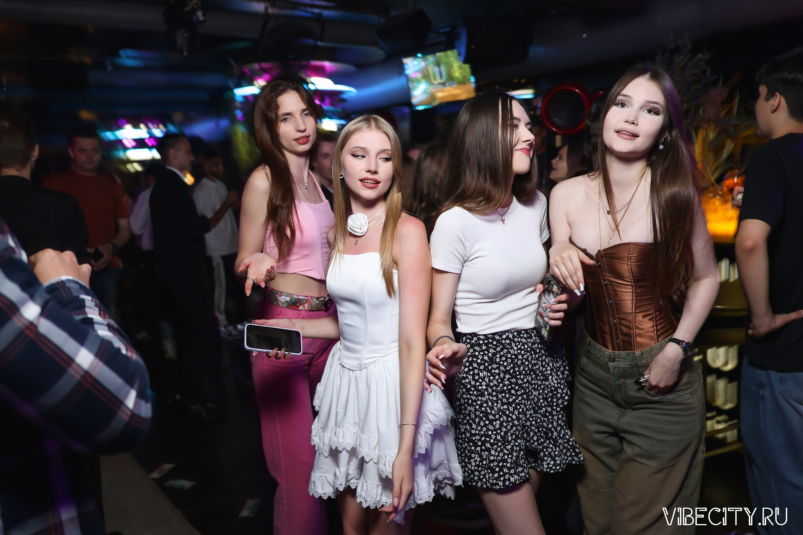 DOUBLE U. VIBECITY.RU Вайб Сити Ру Фоторепортажи Фотоотчеты Калининград