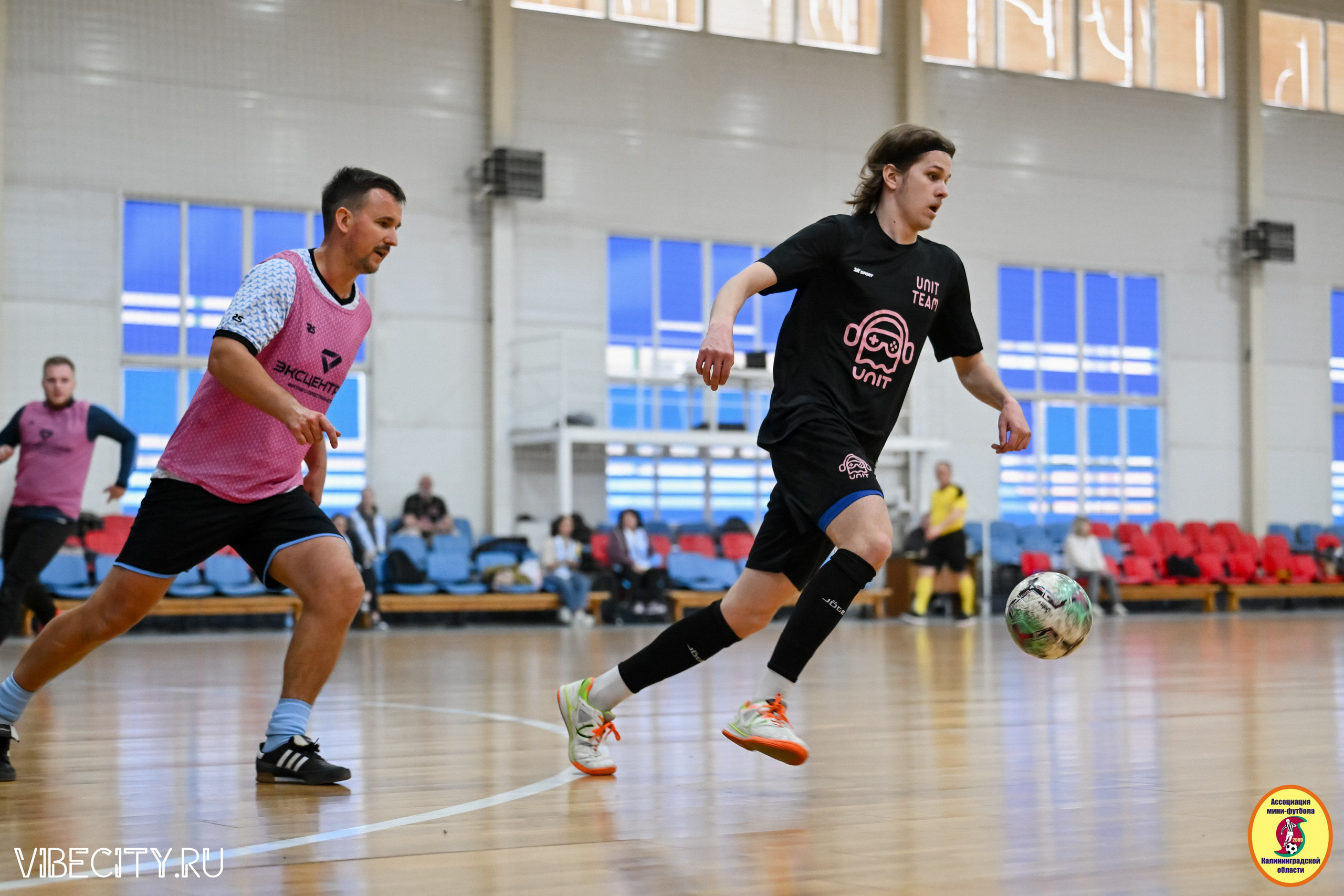 8 тур Корпоративной Бизнес-Лиги по футзалу. VIBECITY.RU Вайб Сити Ру Фоторепортажи Фотоотчеты Калининград