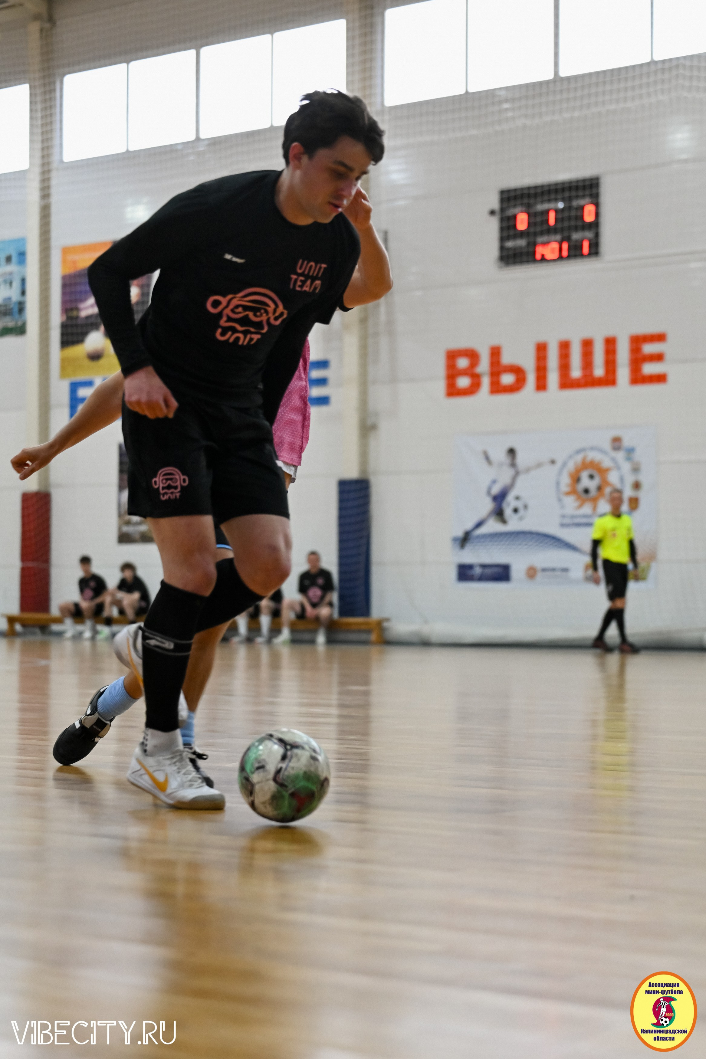 8 тур Корпоративной Бизнес-Лиги по футзалу. VIBECITY.RU Вайб Сити Ру Фоторепортажи Фотоотчеты Калининград