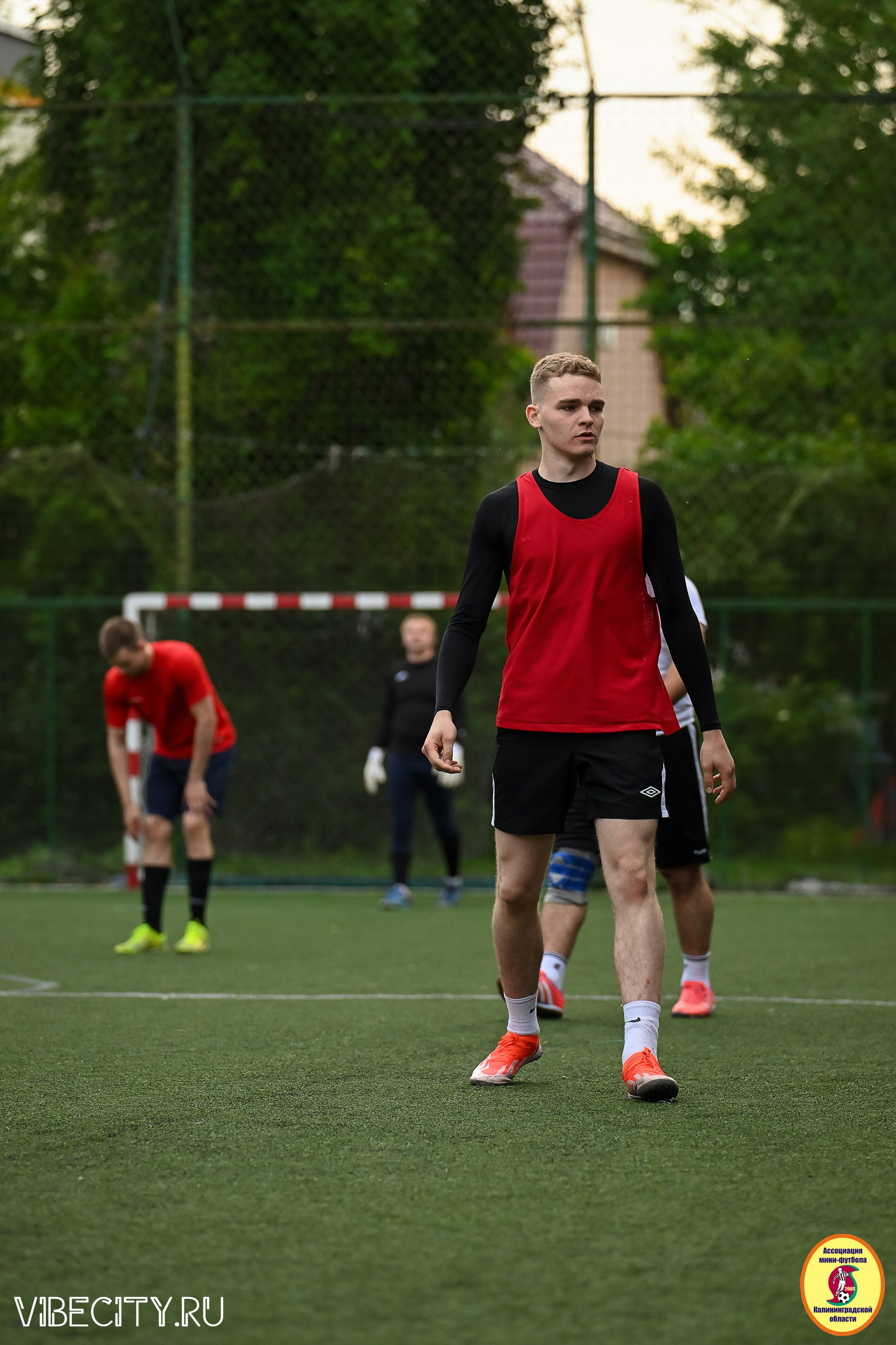 ИГРЫ МИНИ-ФУТБОЛЬНОЙ И КОРПОРАТИВНОЙ ЛИГИ. VIBECITY.RU Вайб Сити Ру Фоторепортажи Фотоотчеты Калининград