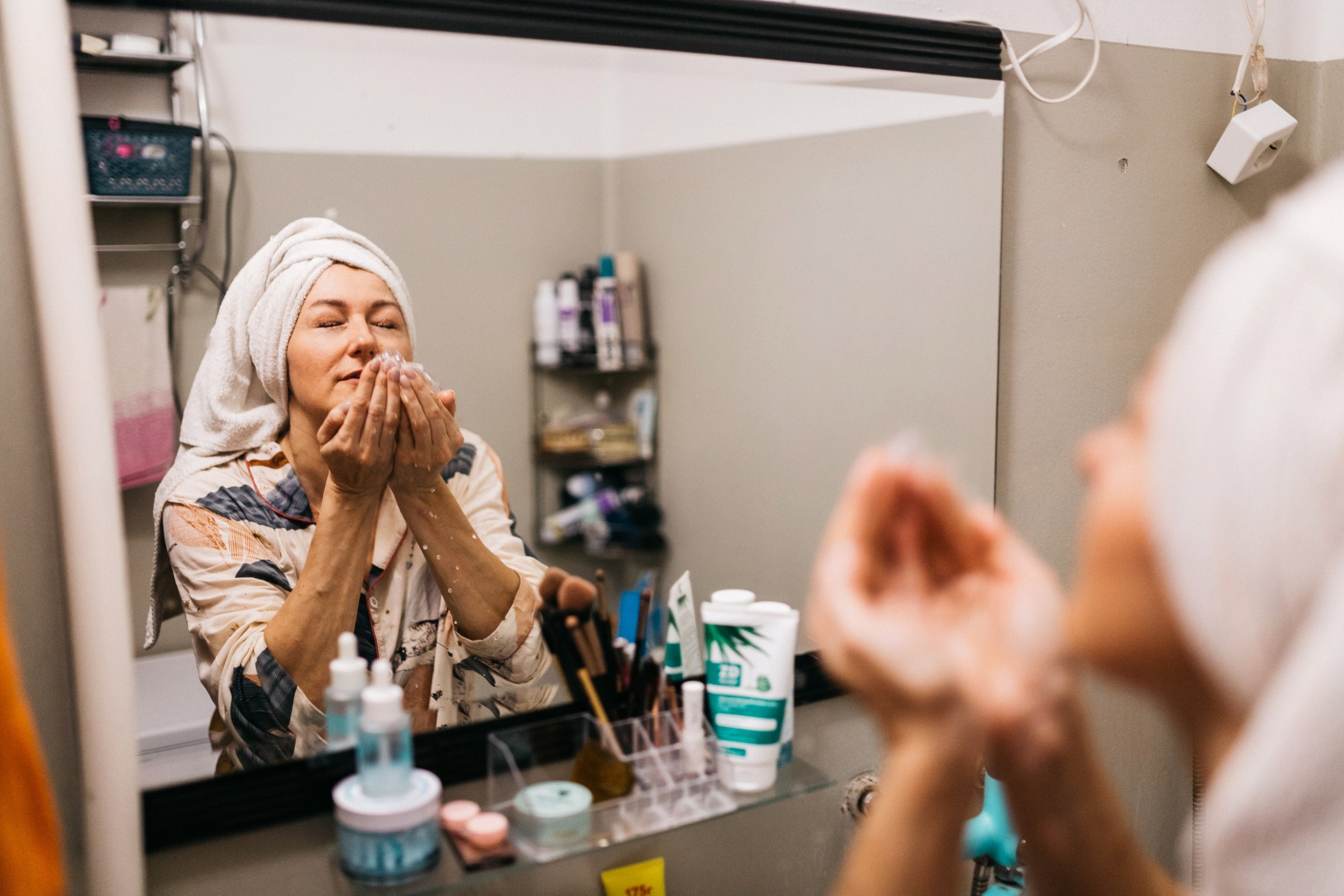 Домашний лайфстайл (утро). Ирина. Июнь 2025. Фотограф Пермь. Свадьбы. Семья и дети, школа, д. сад. Фотокниги