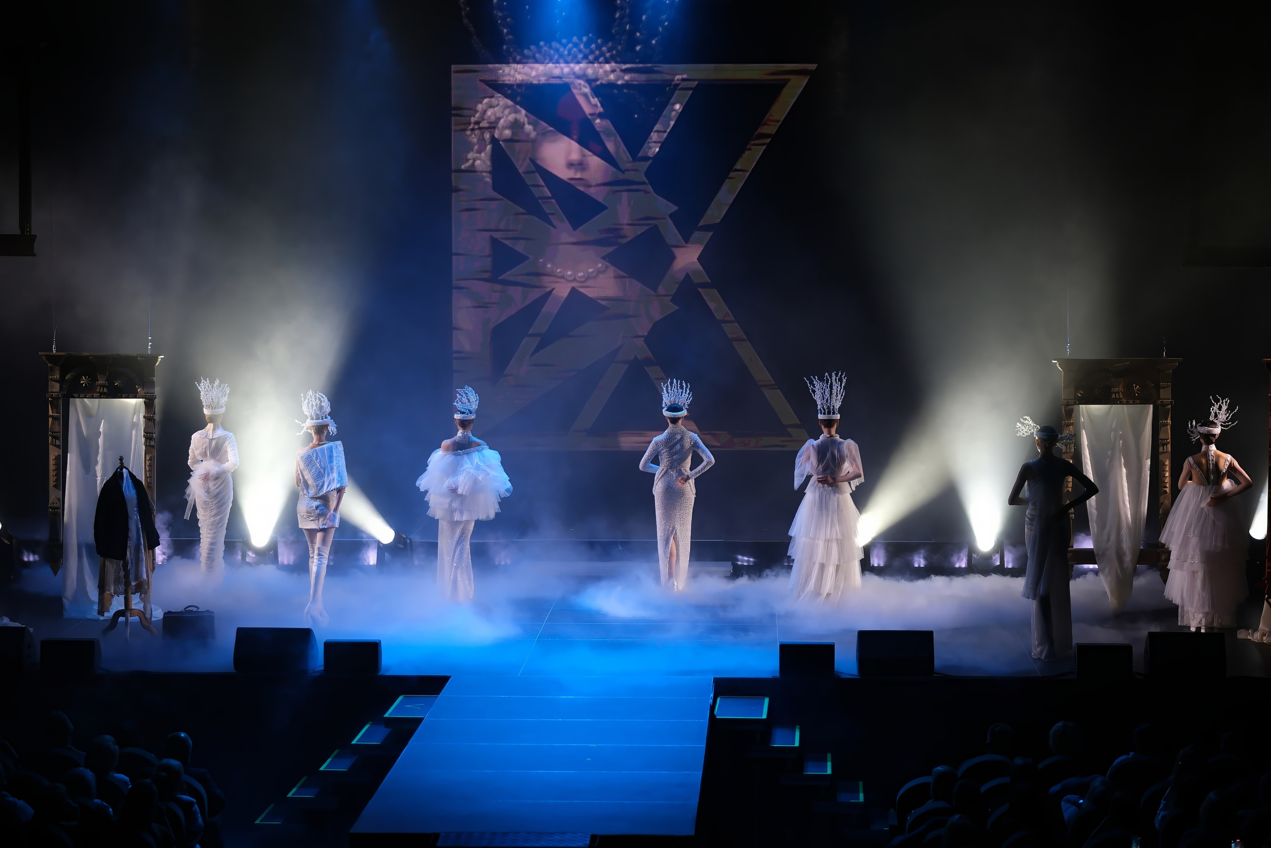 Подиумный спектакль «Стиль Надежды». Добро пожаловать в студию «Цифровой скульптор»  где искусство встречается с технологиями!