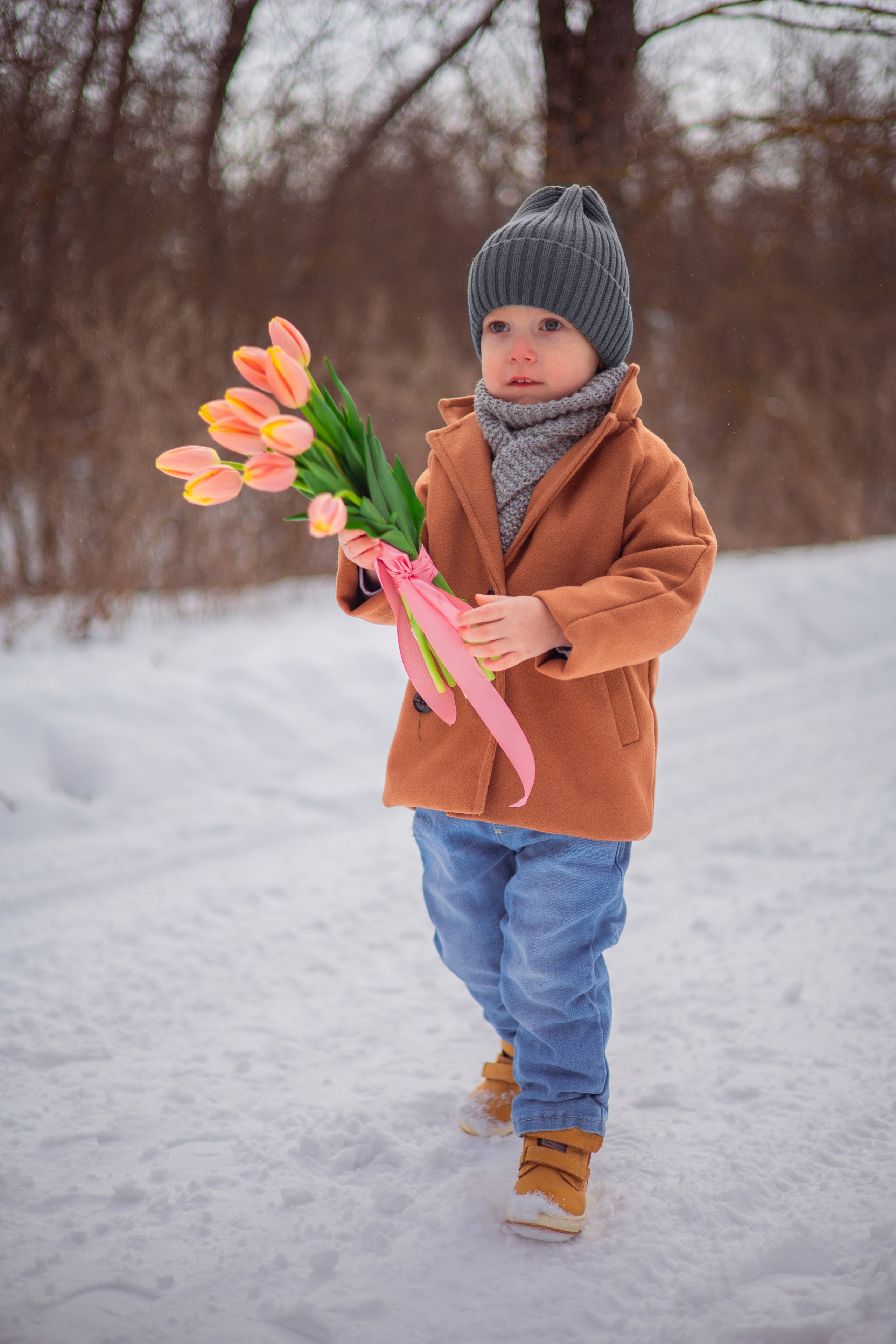 Даня и Поля тюльпаны. Семейный и детский фотограф в Михайловке Татьяна Лестьева