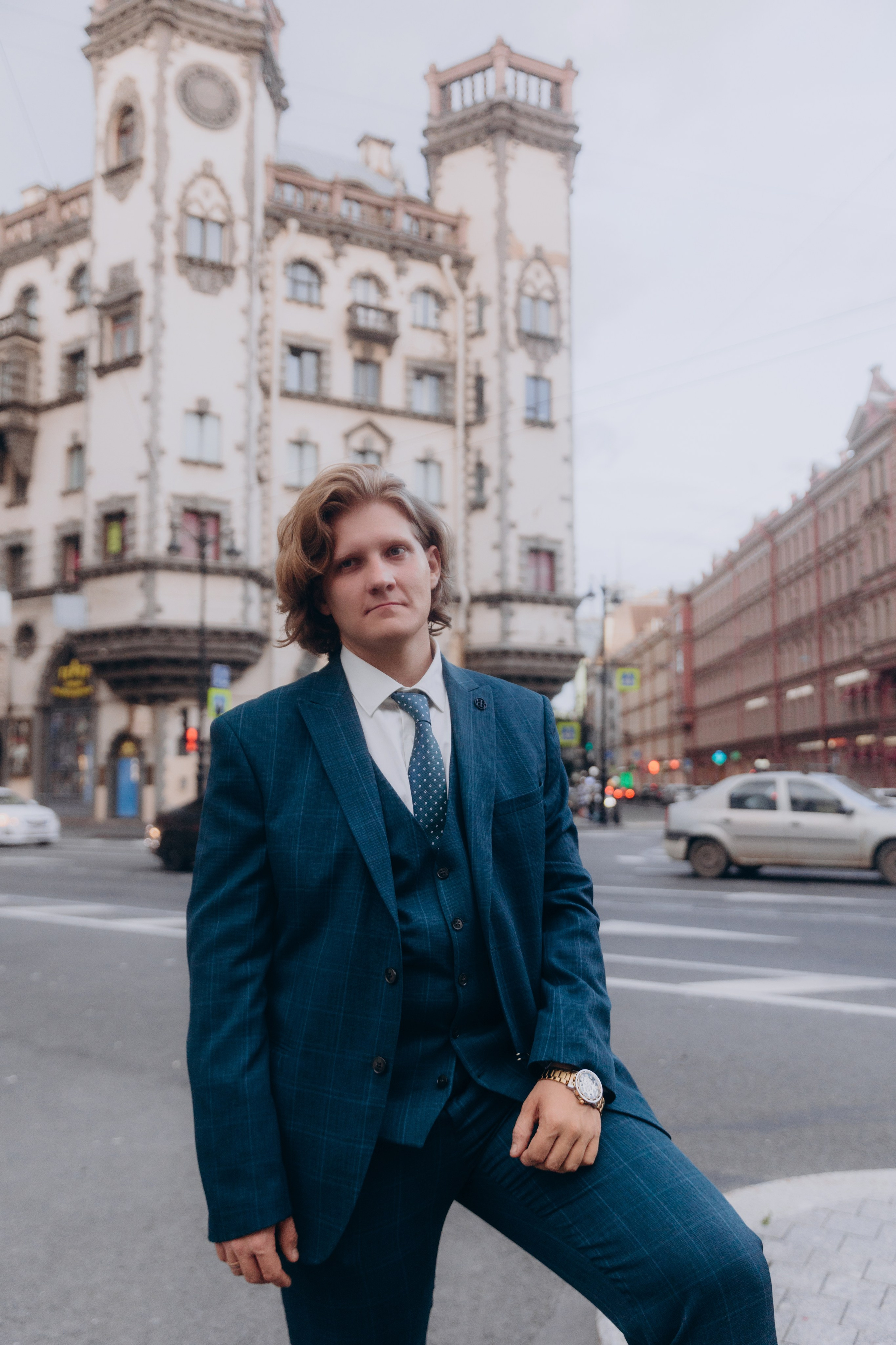 Фотосессия лавстори в сердце Петроградки пары будто из Сказки). Фотограф в Санкт-Петербурге Разиля Идиятуллина