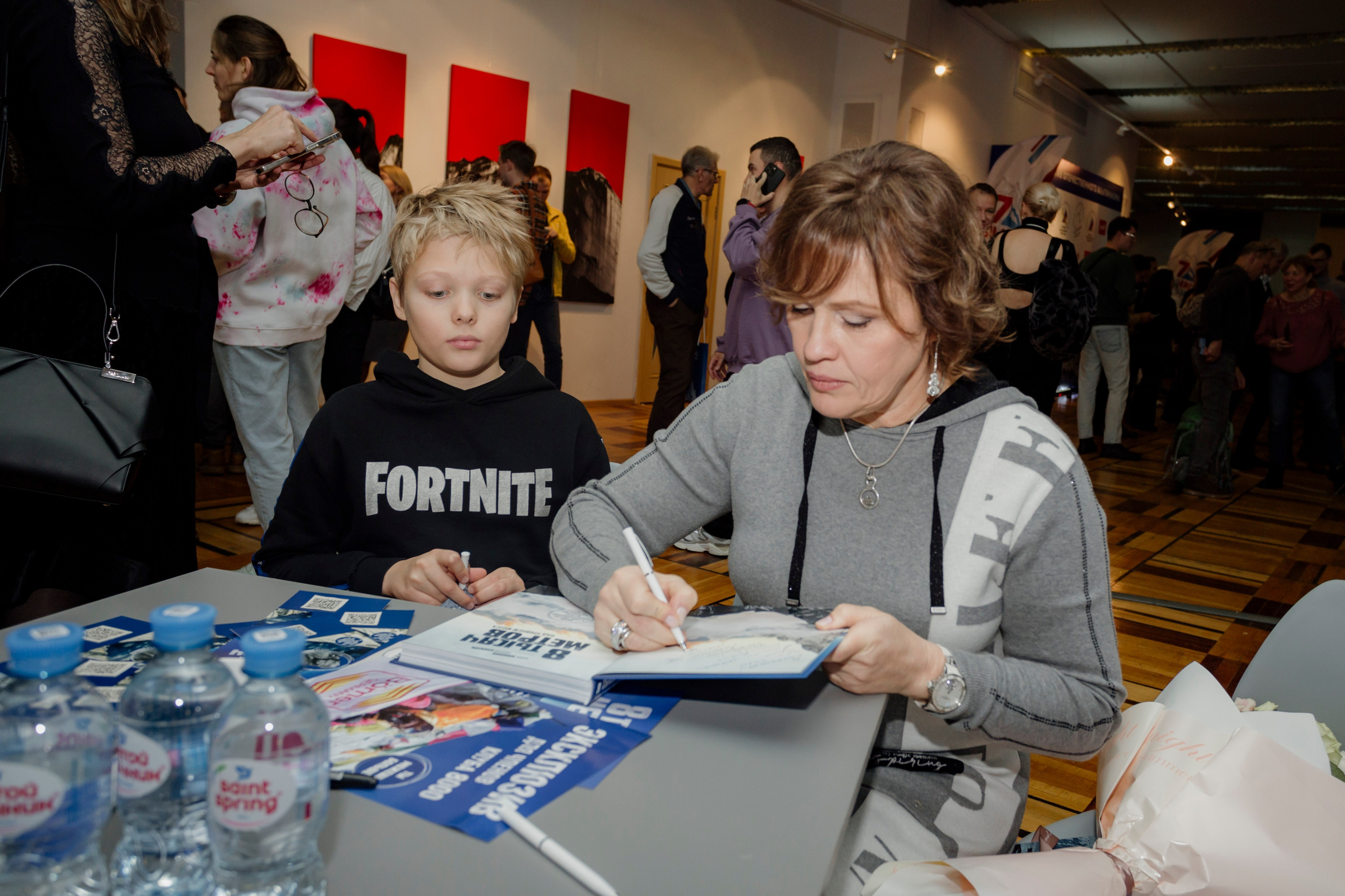 Презентация книги Аллы Мишиной. Деловая и Бизнес съемка в  Москве Инесса Грушко