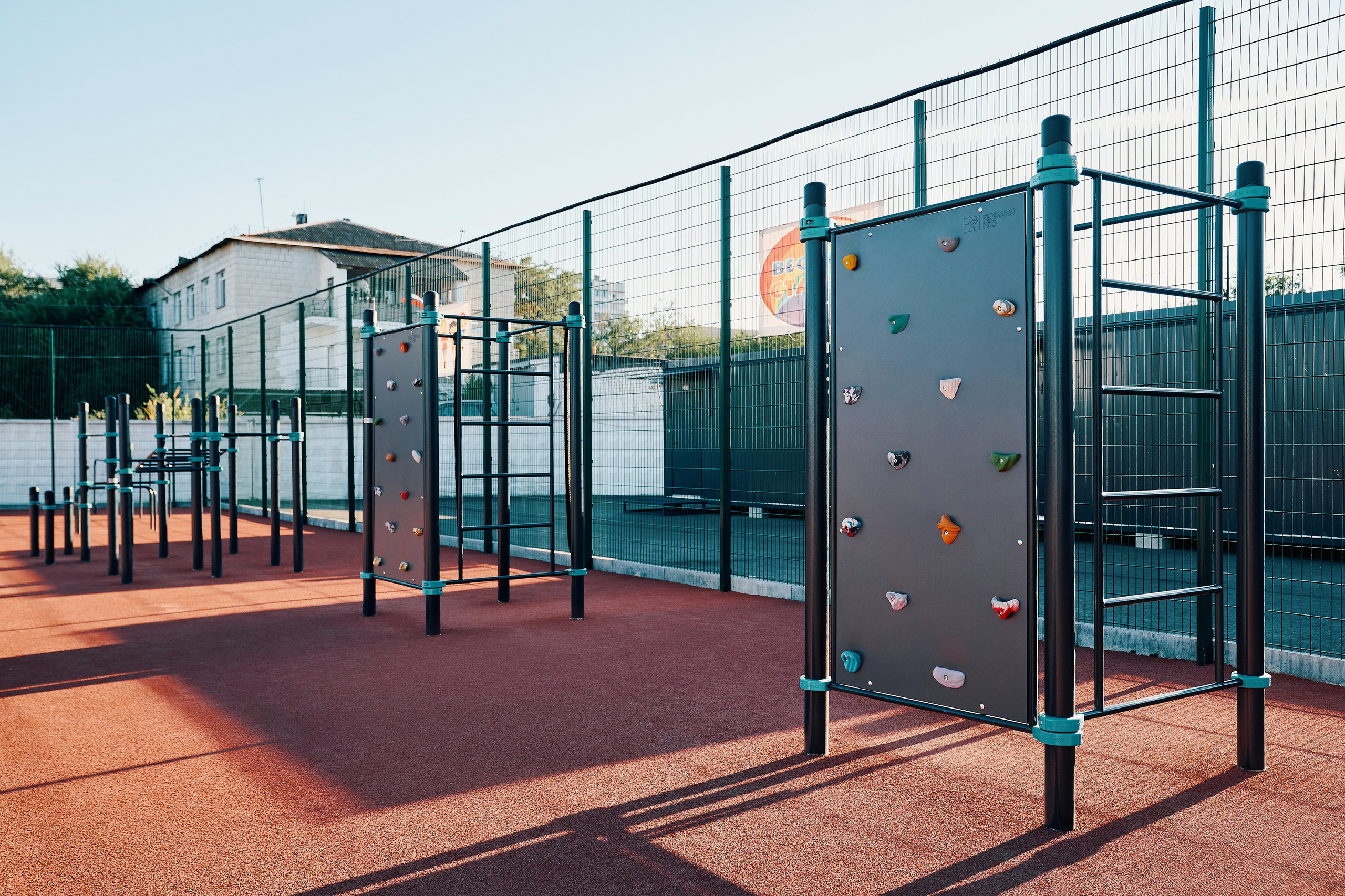 Спортивная площадка KENGURU PRO. Фотограф Никита Барановский