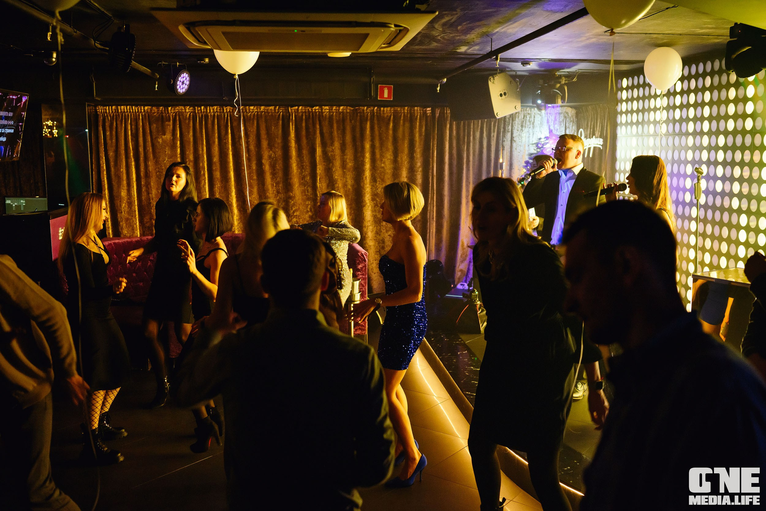 Фоторепортаж из караоке-клуба Эйфория. One Media Life: фоторепортажи, фотоотчеты с мероприятий и заведений