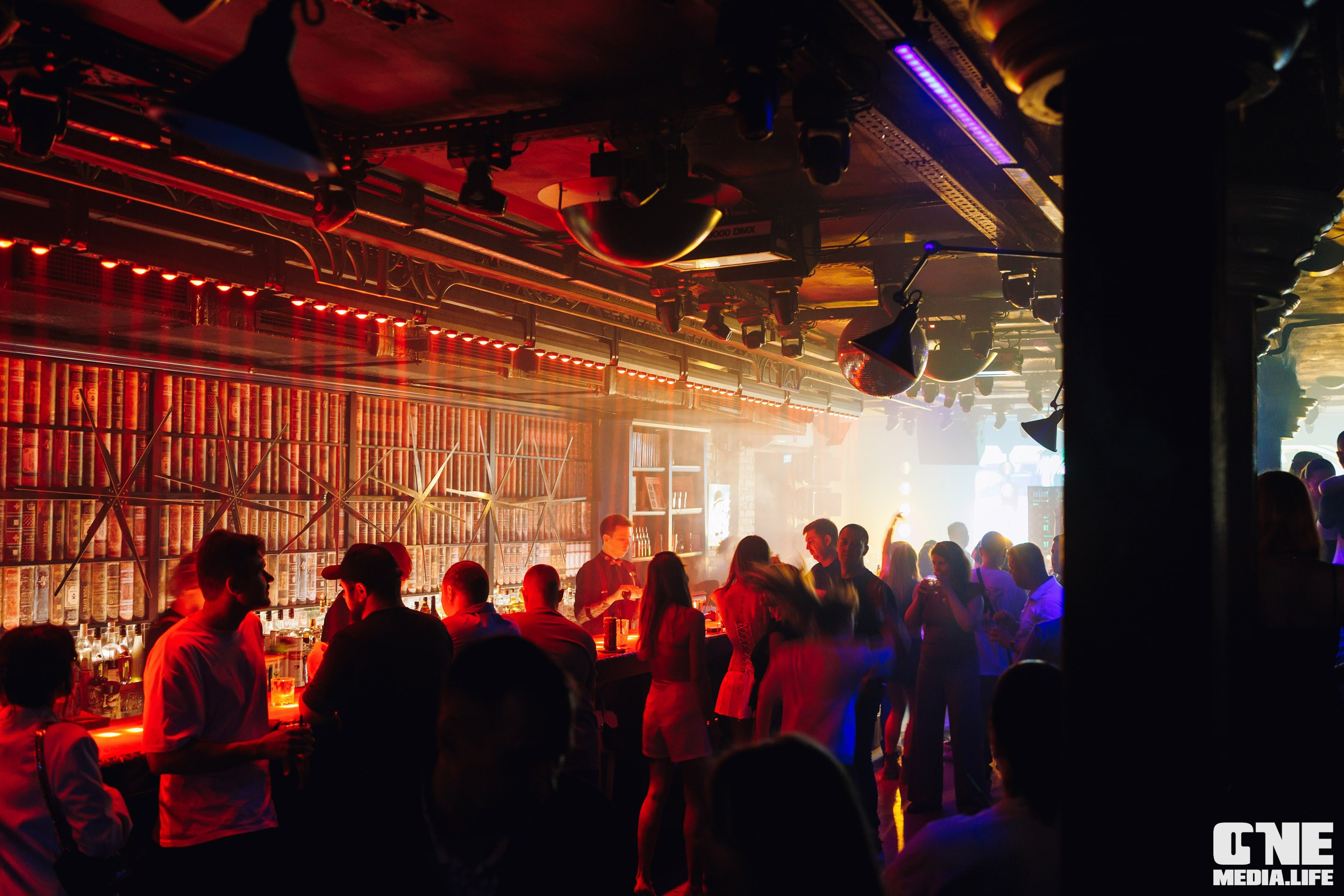 Фоторепортаж из Piano Bar. One Media Life: фоторепортажи, фотоотчеты с мероприятий и заведений