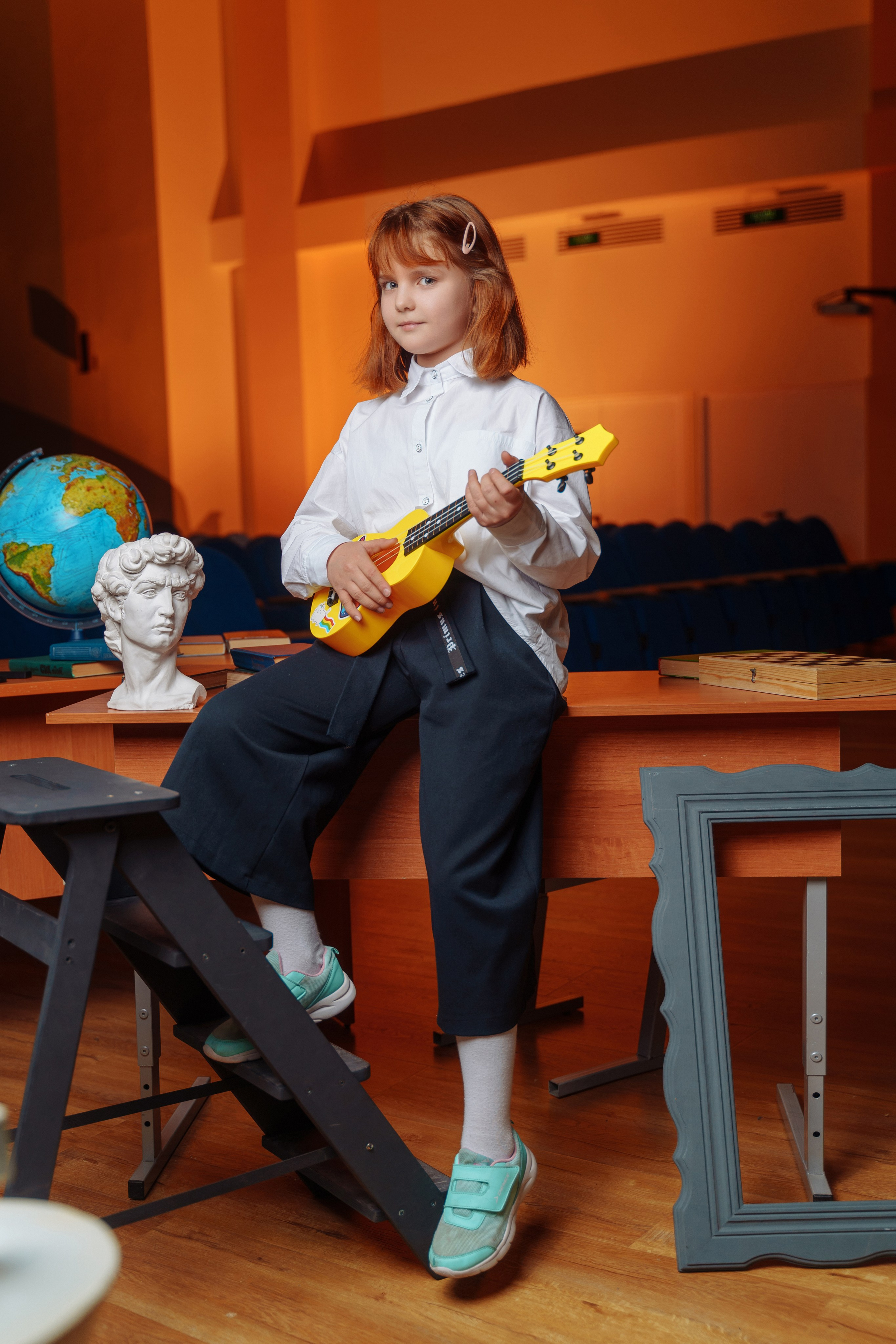 Тверь. Выпускные альбомы «под ключ» в оригинальном, авторском стиле. Фотограф на выпускной. Стильная и классически выдержанная съёмка. Школьные альбомы. Стильно. Современно. Никакого конвейера. Индивидуальный подход. Выпускная фотография. Последний звонок. Фото на выпускной. Школьный фотограф.