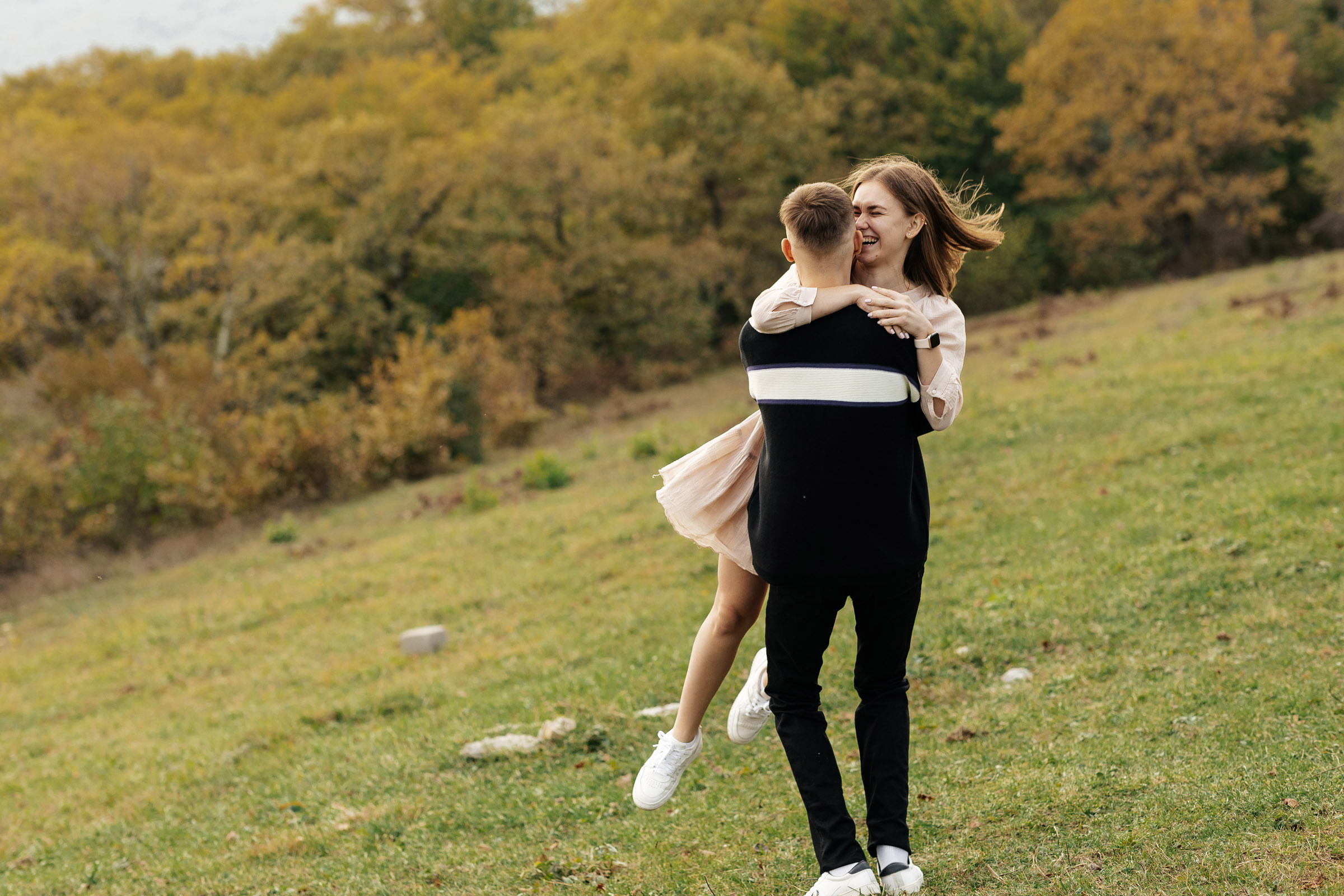 Красочное Love Story в осенних горах. Архитектурный и интерьерный фотограф в Краснодаре | Дмитрий Демской