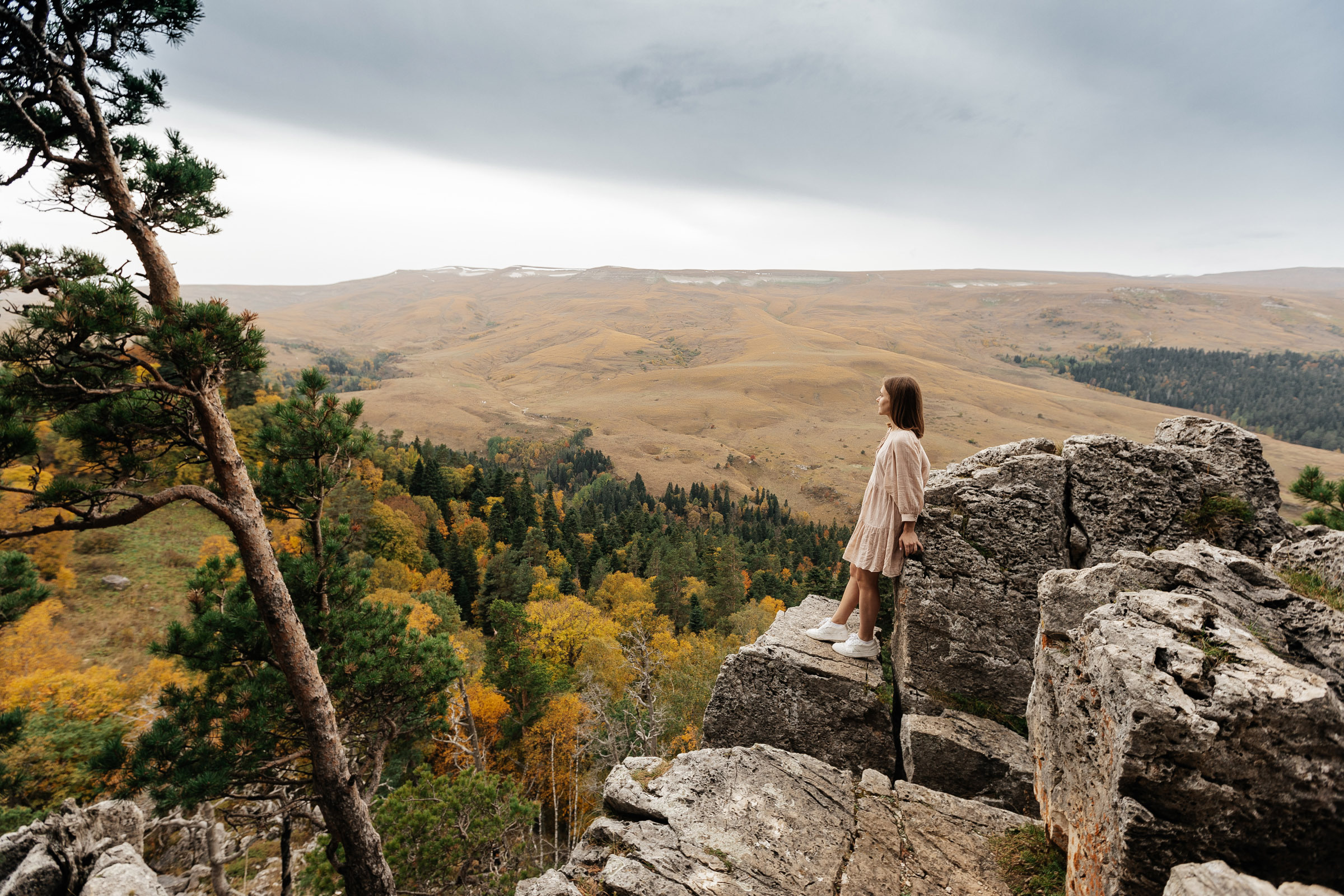 Красочное Love Story в осенних горах. Архитектурный и интерьерный фотограф в Краснодаре | Дмитрий Демской