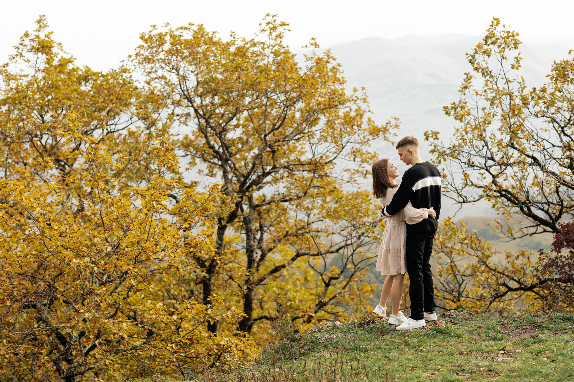 Красочное Love Story в осенних горах. Архитектурный и интерьерный фотограф в Краснодаре | Дмитрий Демской