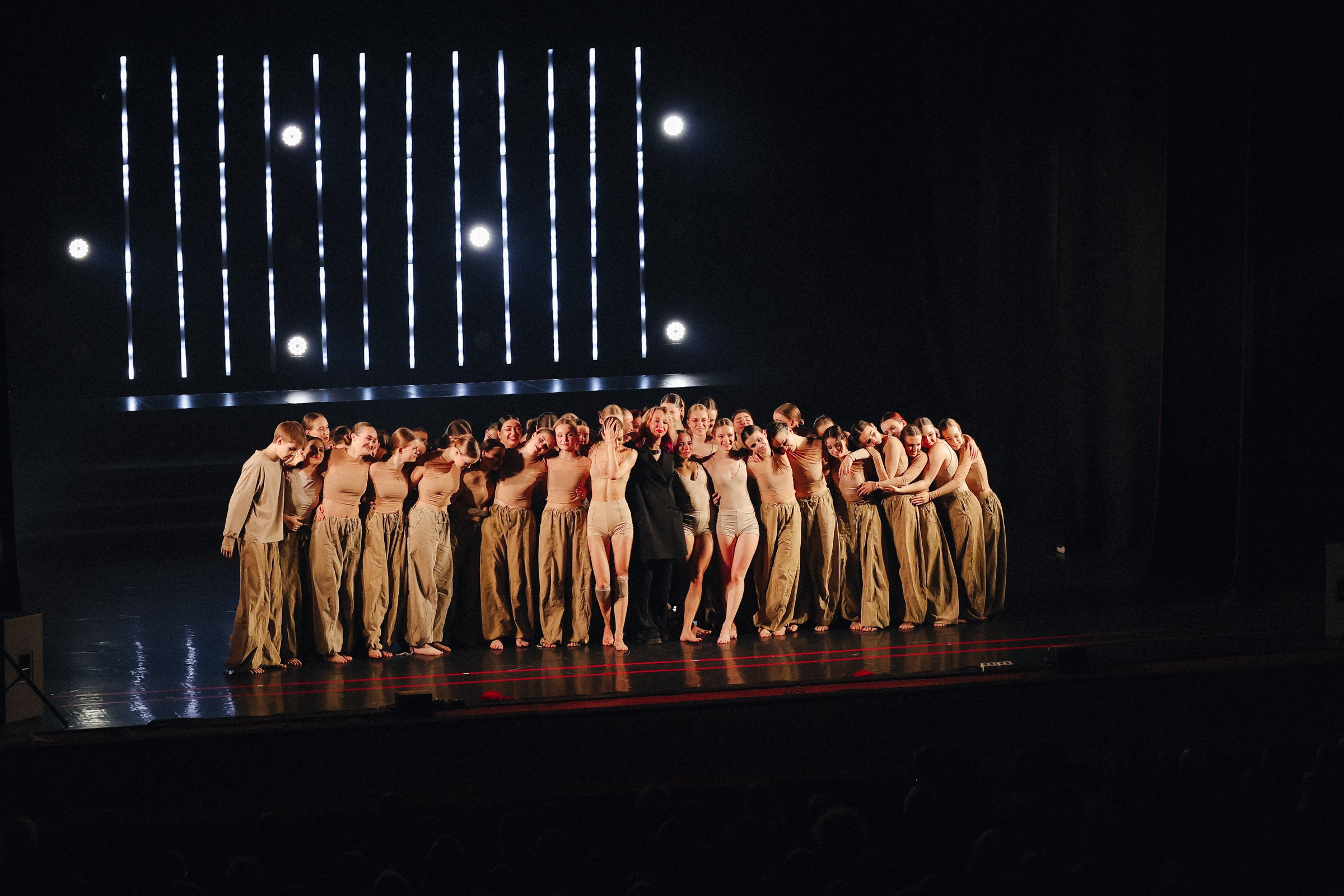 /РЕПОРТАЖ/ Танцевальное Шоу «ОНА». Свадебный фотограф Великий Новгород Станислав Кособудский