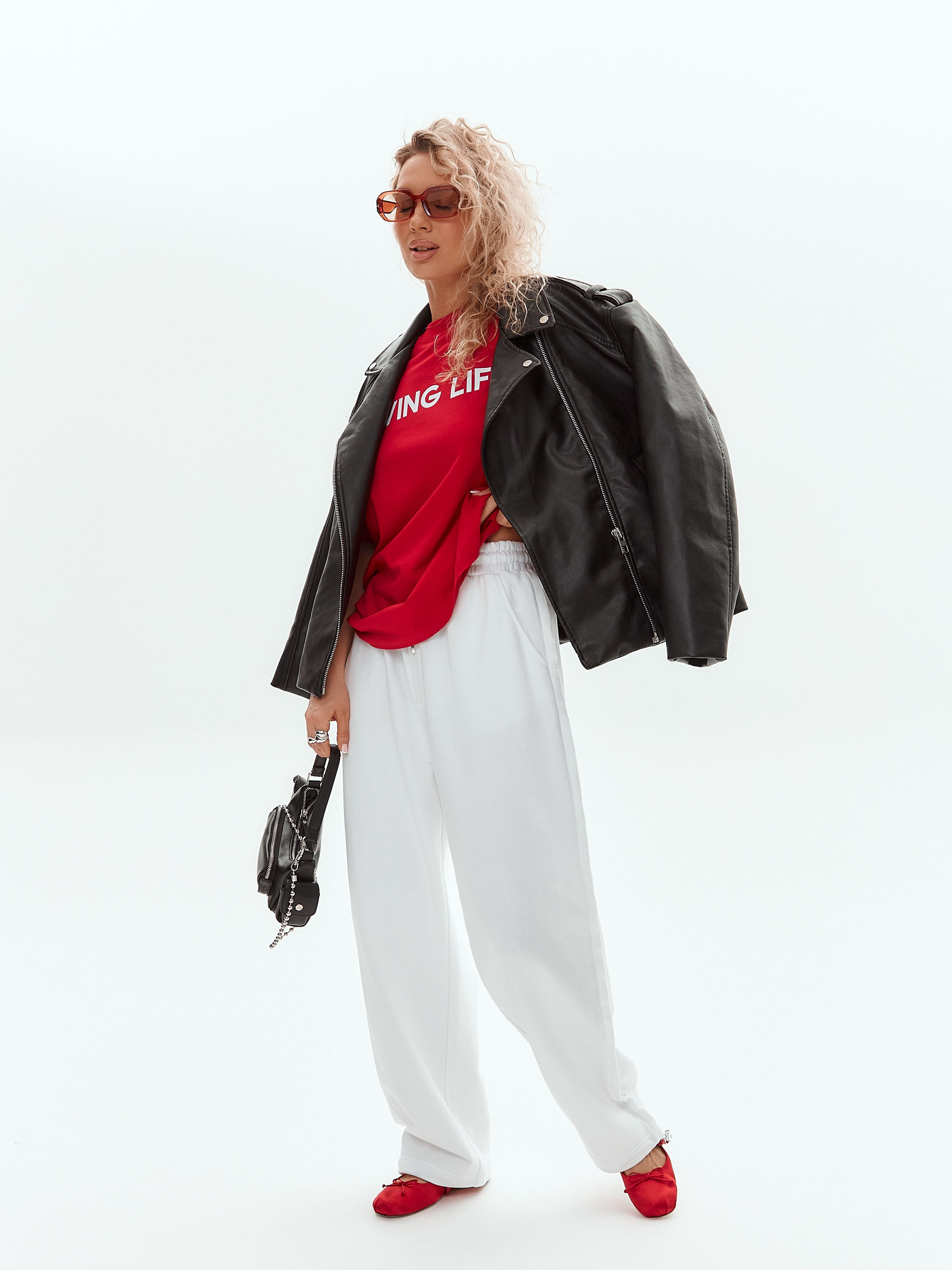 АДЕЛИЯ. Продающий контент для маркетплейсов и e-commerce «под ключ»