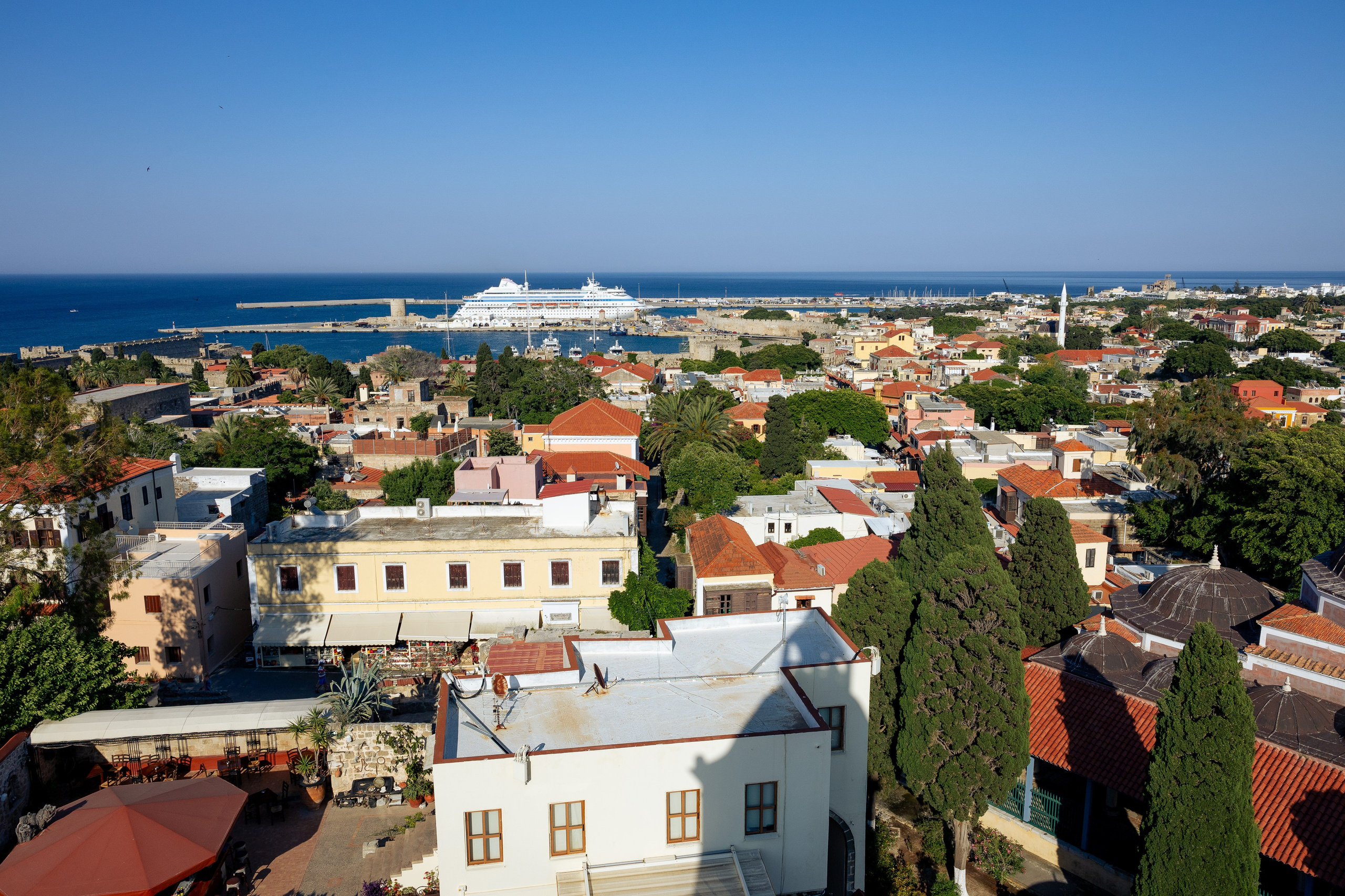 Родос. Фото департамент круизного лайнера Астория Гранде