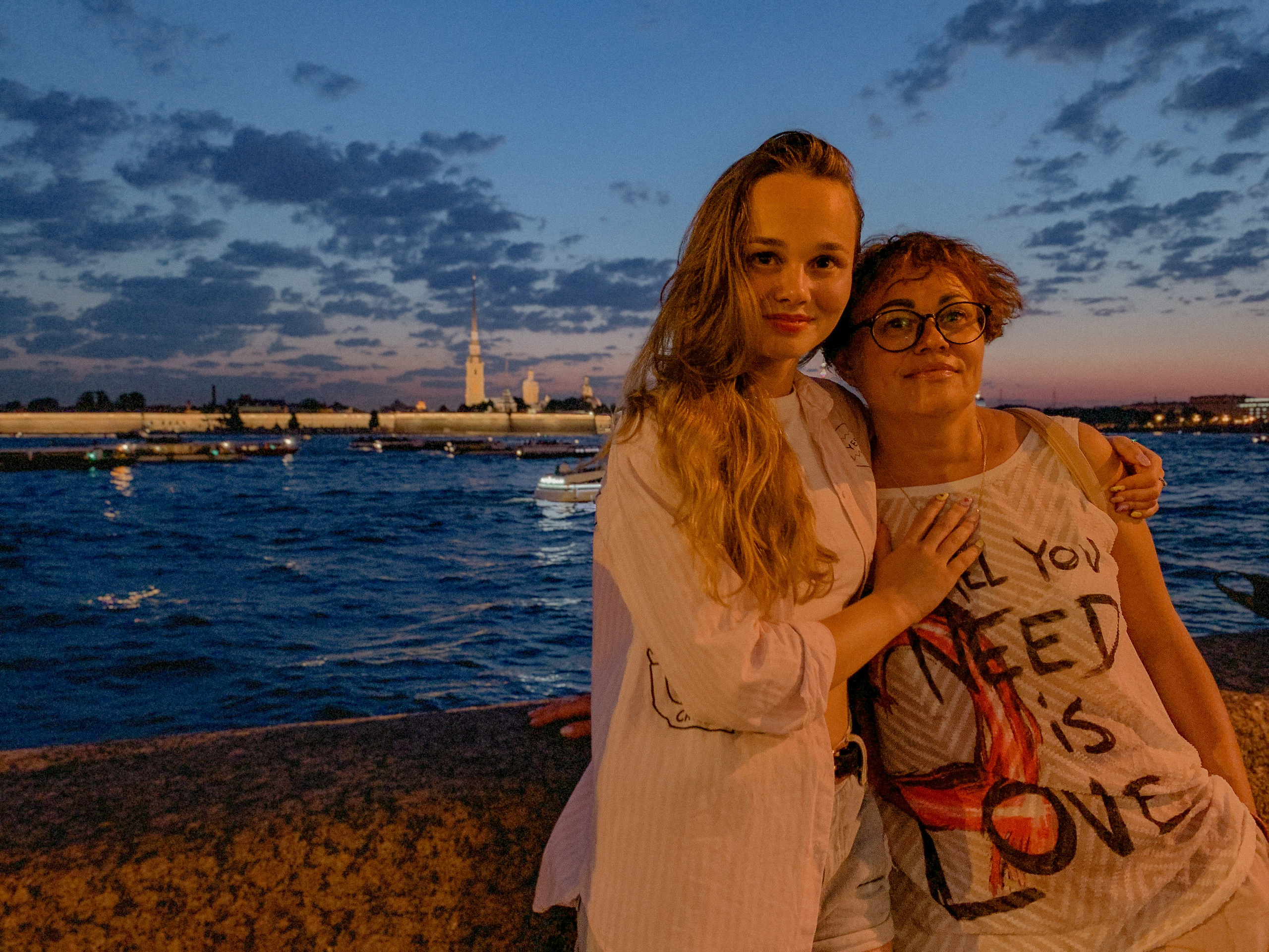 Белые ночи Алины и Евгении. Фотограф в Санкт-Петербурге