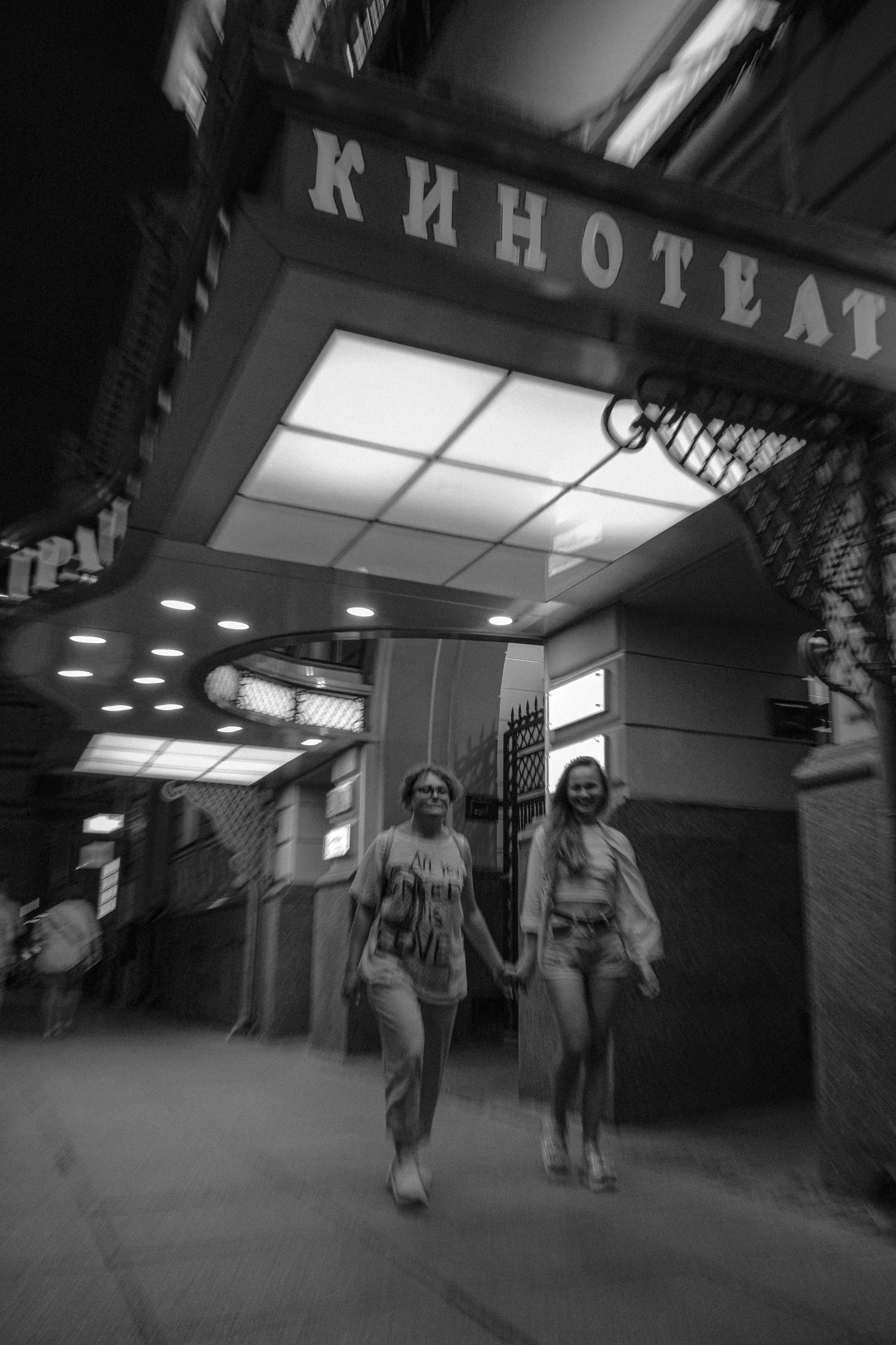 Белые ночи Алины и Евгении. Фотограф в Санкт-Петербурге