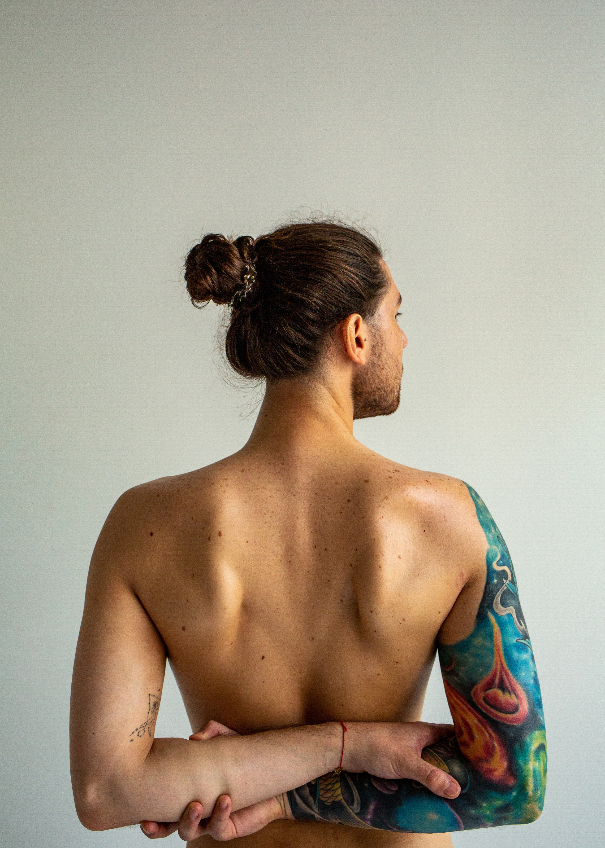 спина татуировка руки 