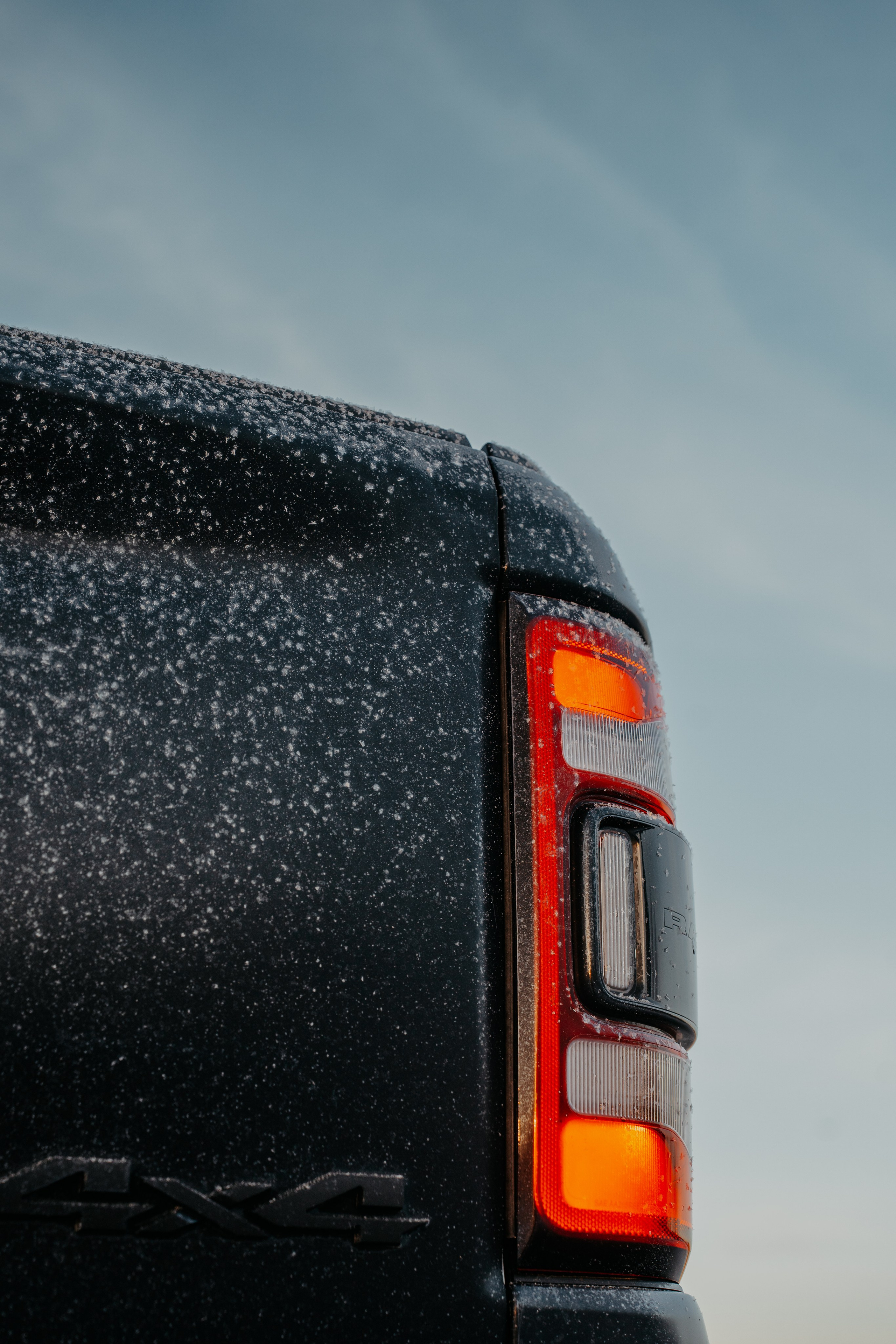 Ram Rebel TRX. Фотограф, видеограф и пилот дрона на Байкале