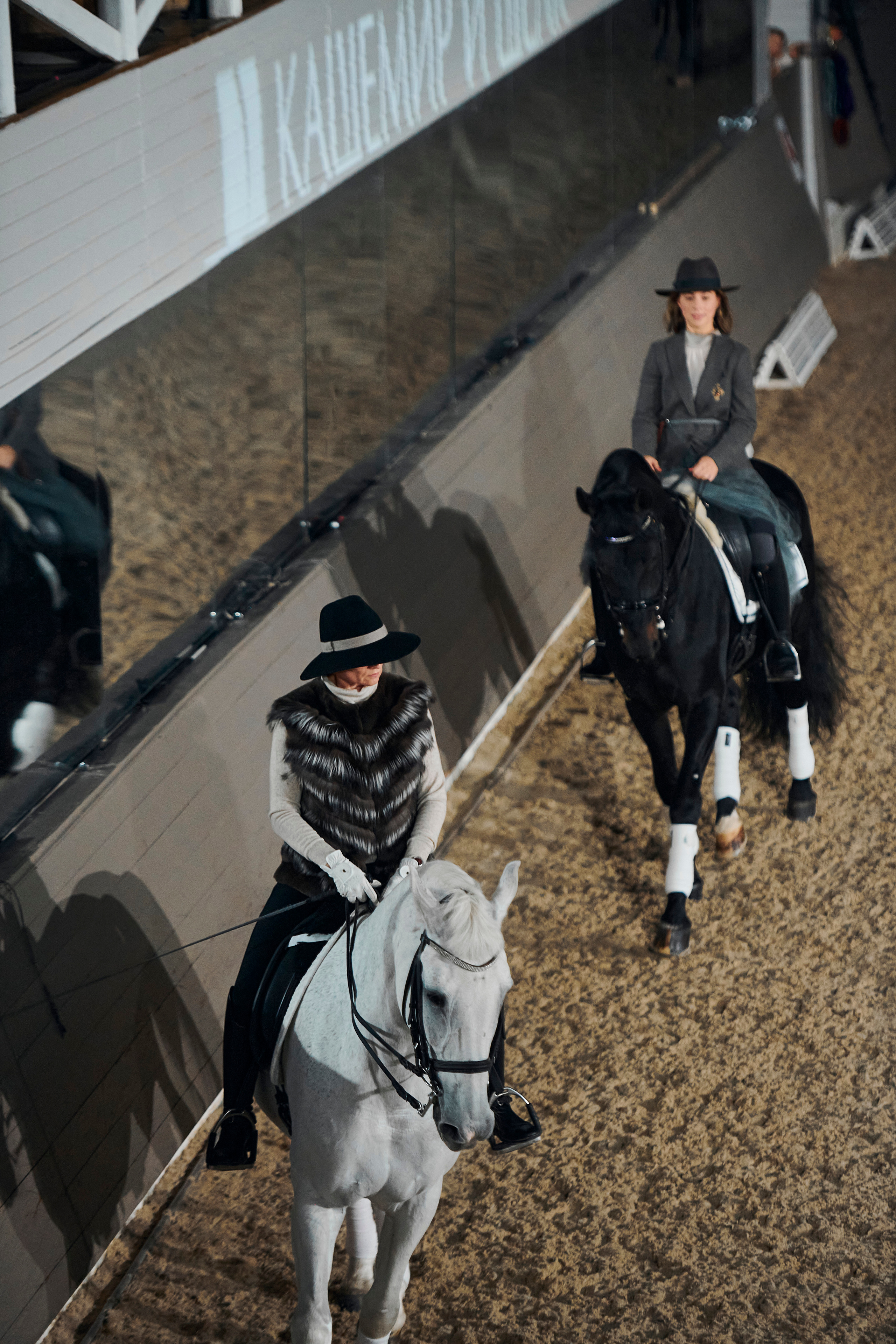 Модный показ «Кашемир и Шелк». Фотограф Постольник Дарья