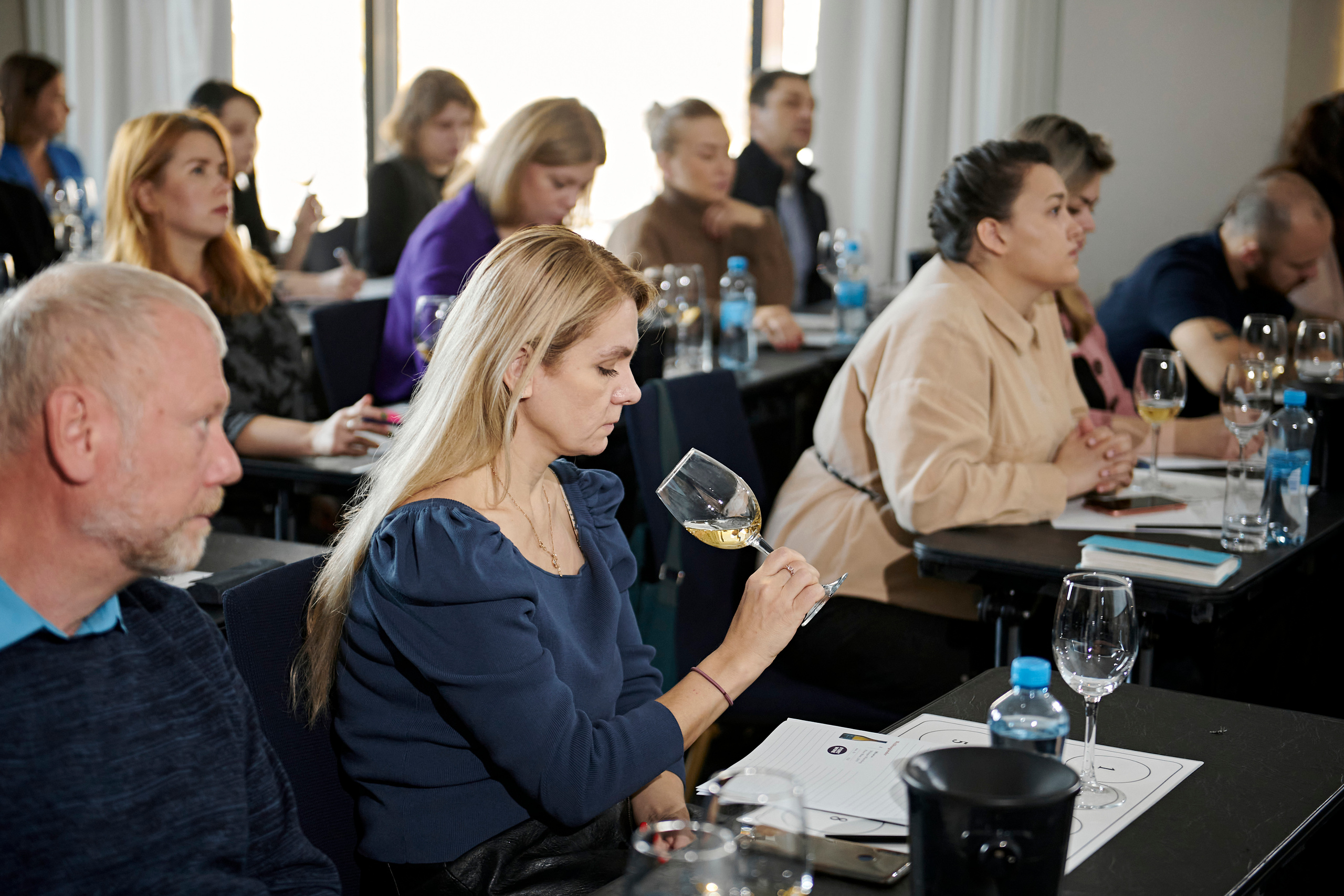 Винная дегустация для сомелье. Фотограф Постольник Дарья