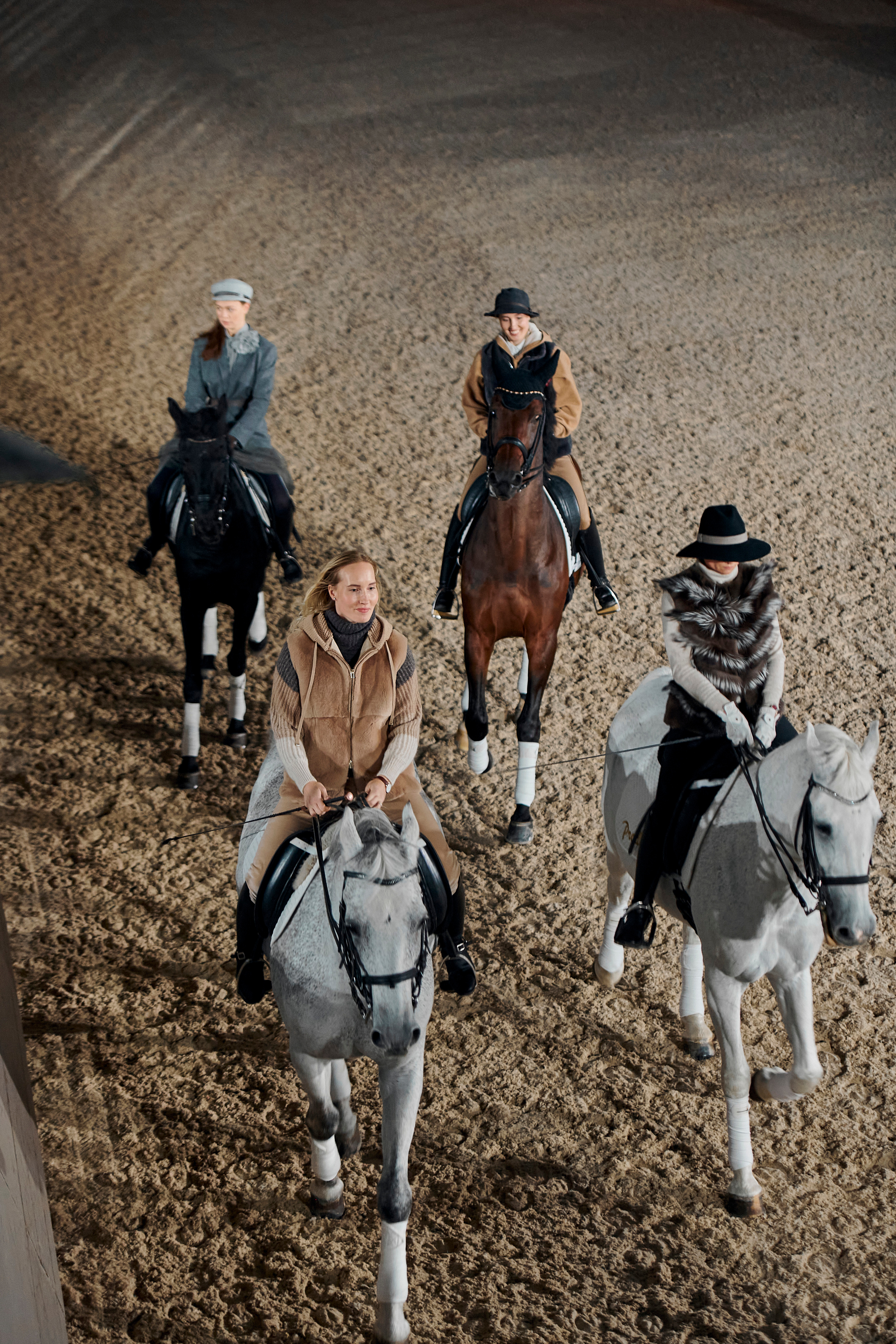 Модный показ «Кашемир и Шелк». Фотограф Постольник Дарья