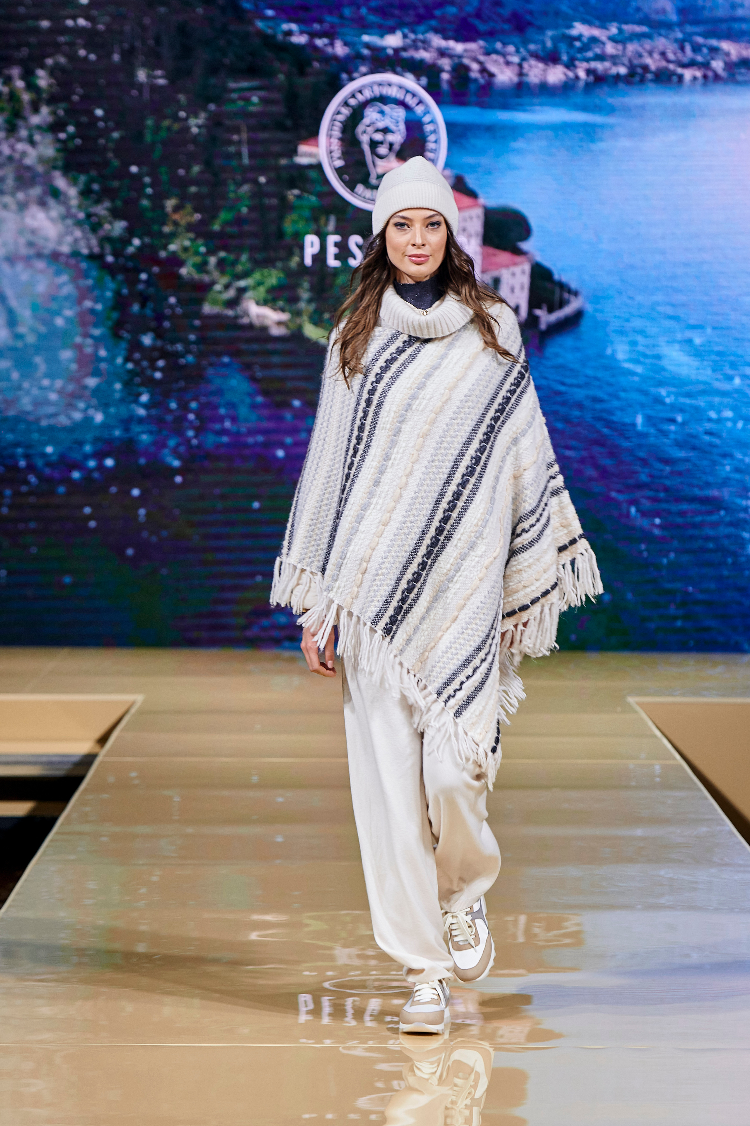 Модный показ «Кашемир и Шелк». Фотограф Постольник Дарья