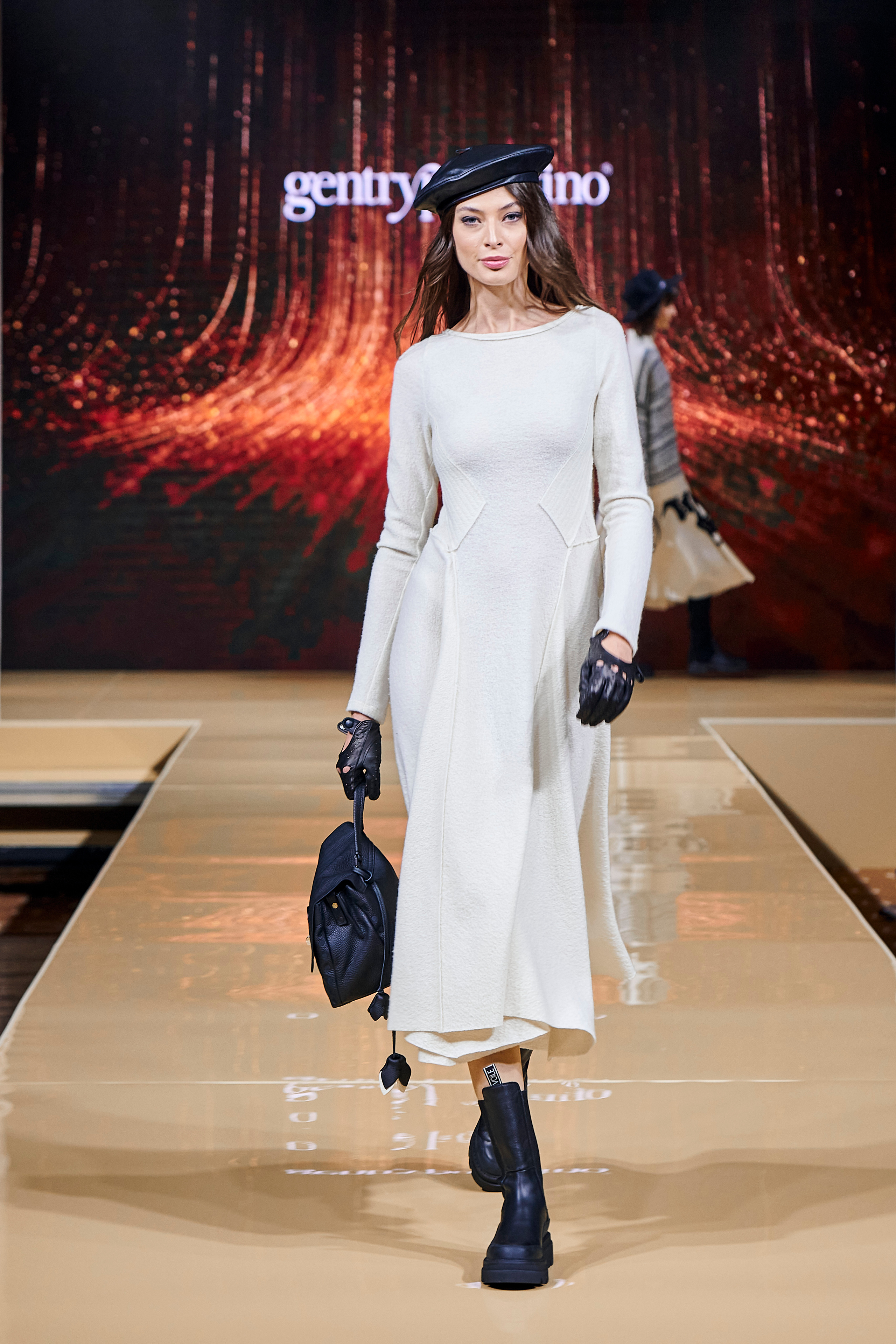 Модный показ «Кашемир и Шелк». Фотограф Постольник Дарья