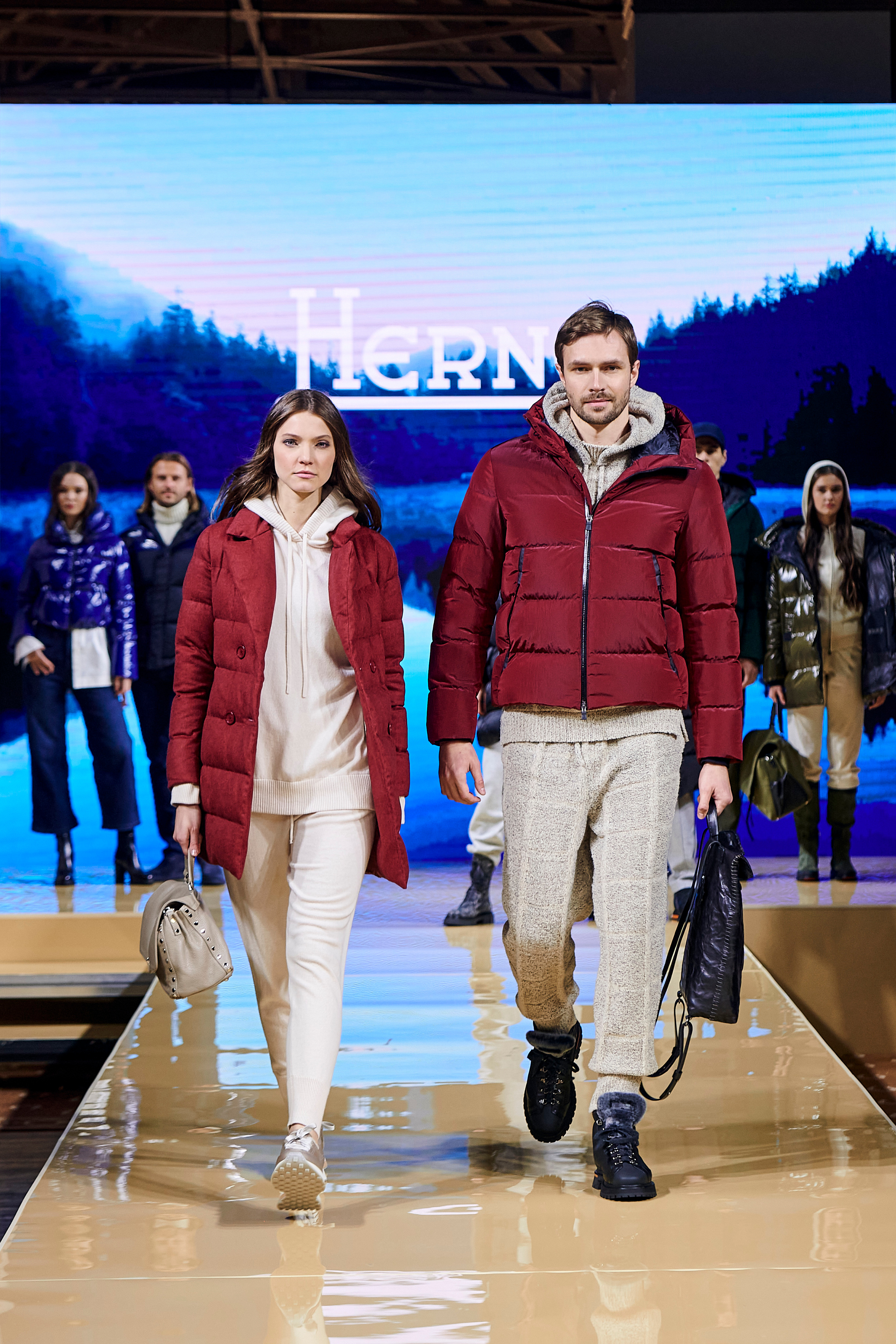 Модный показ «Кашемир и Шелк». Фотограф Постольник Дарья