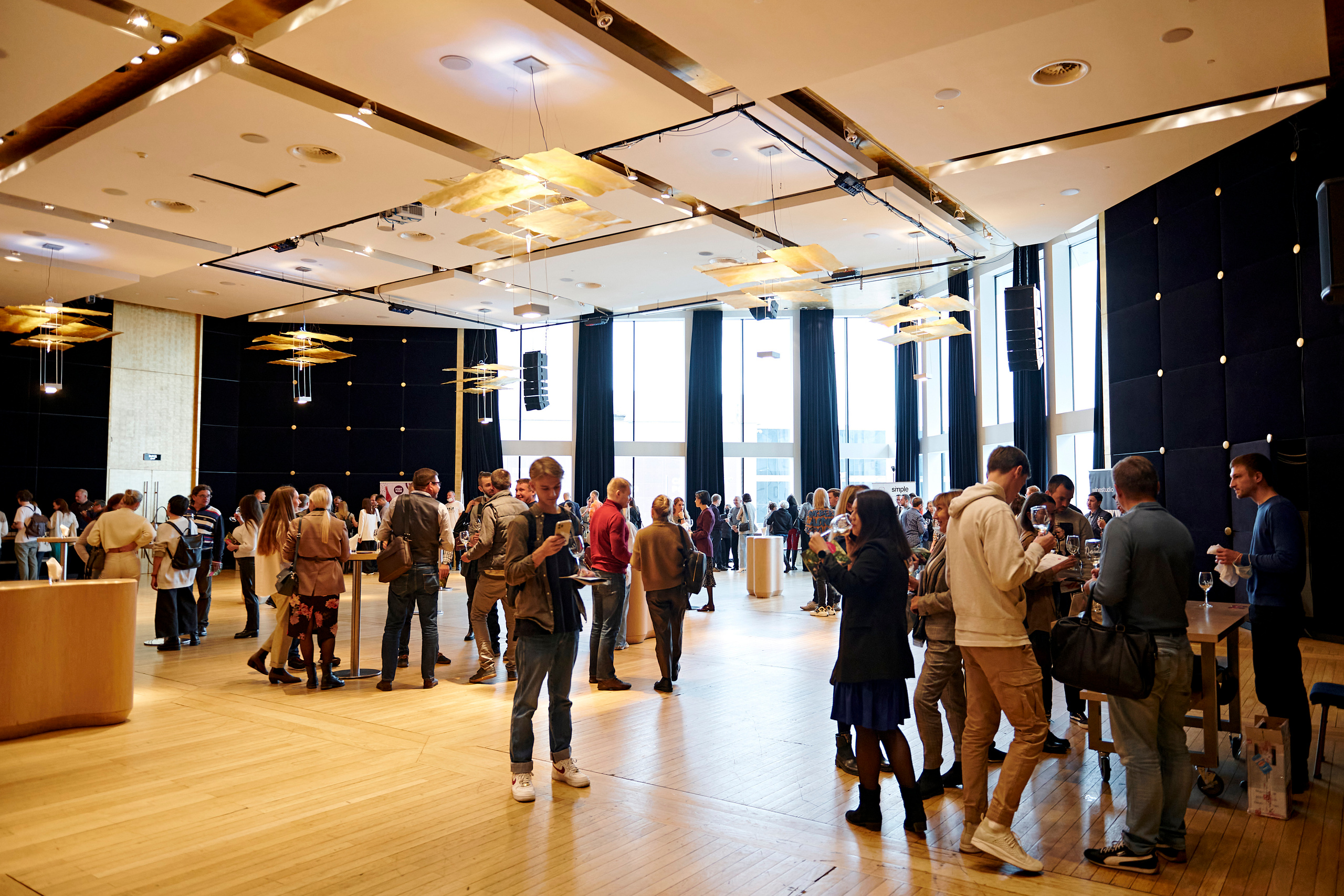 Винная дегустация для сомелье. Фотограф Постольник Дарья