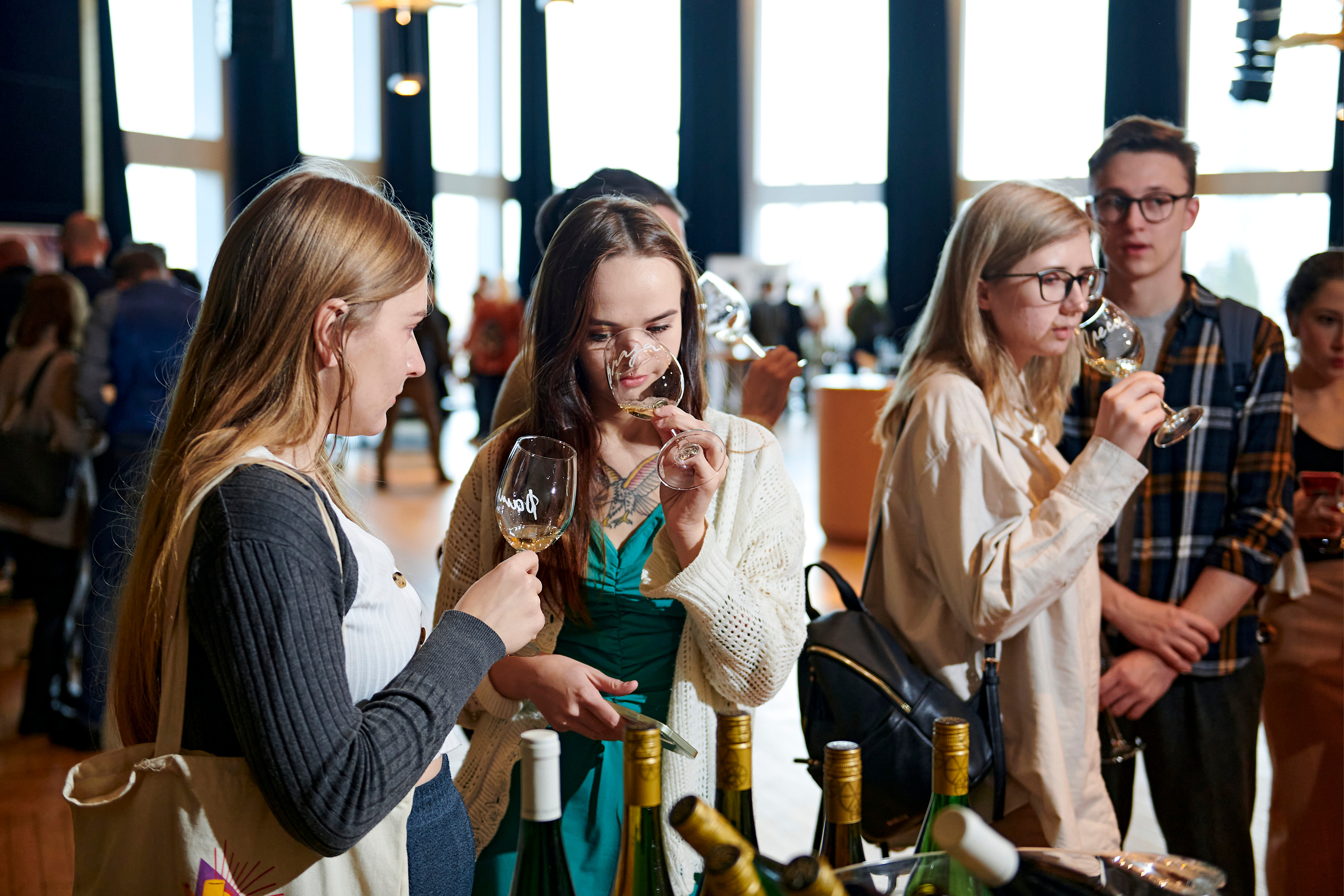 Винная дегустация для сомелье. Фотограф Постольник Дарья