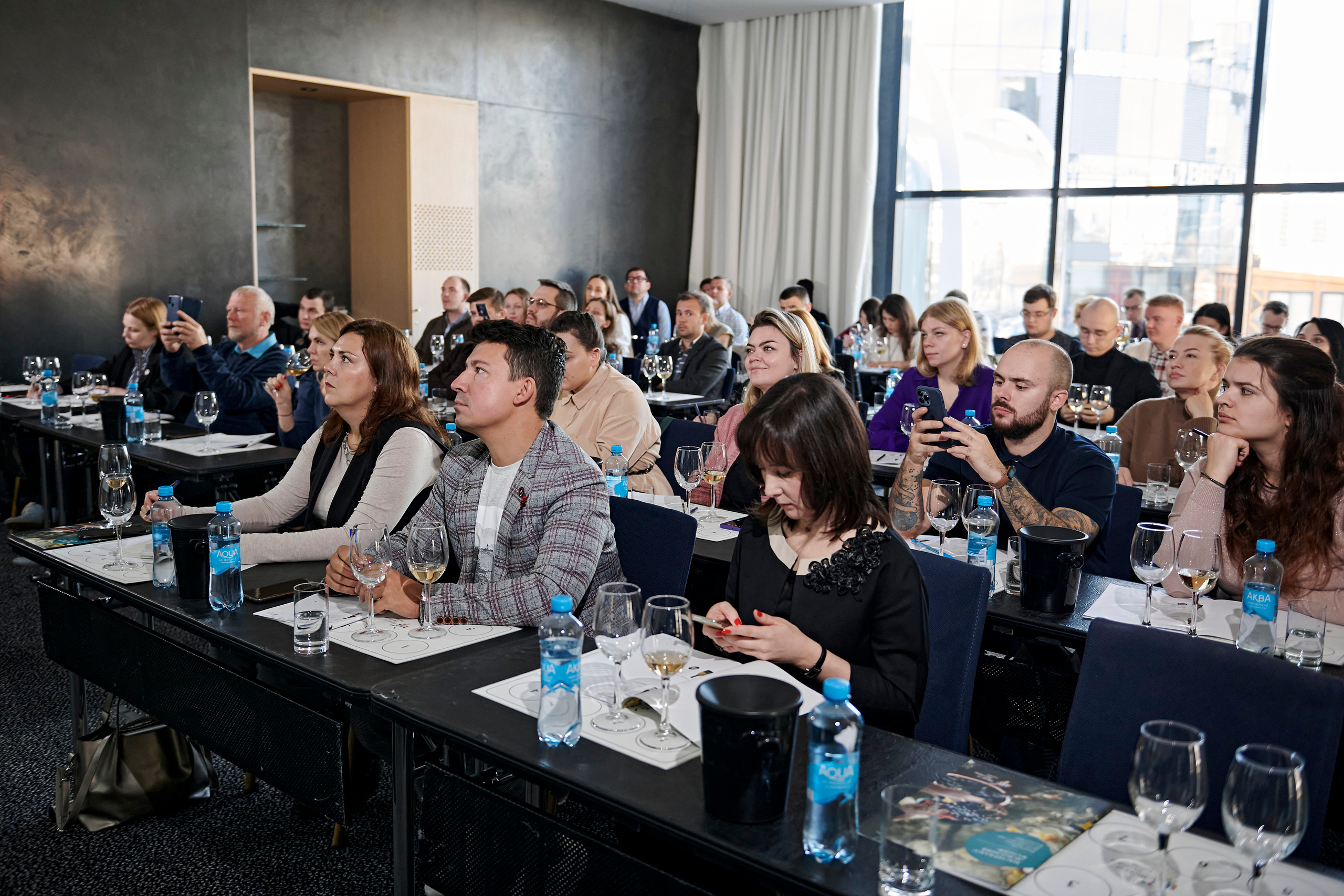 Винная дегустация для сомелье. Фотограф Постольник Дарья