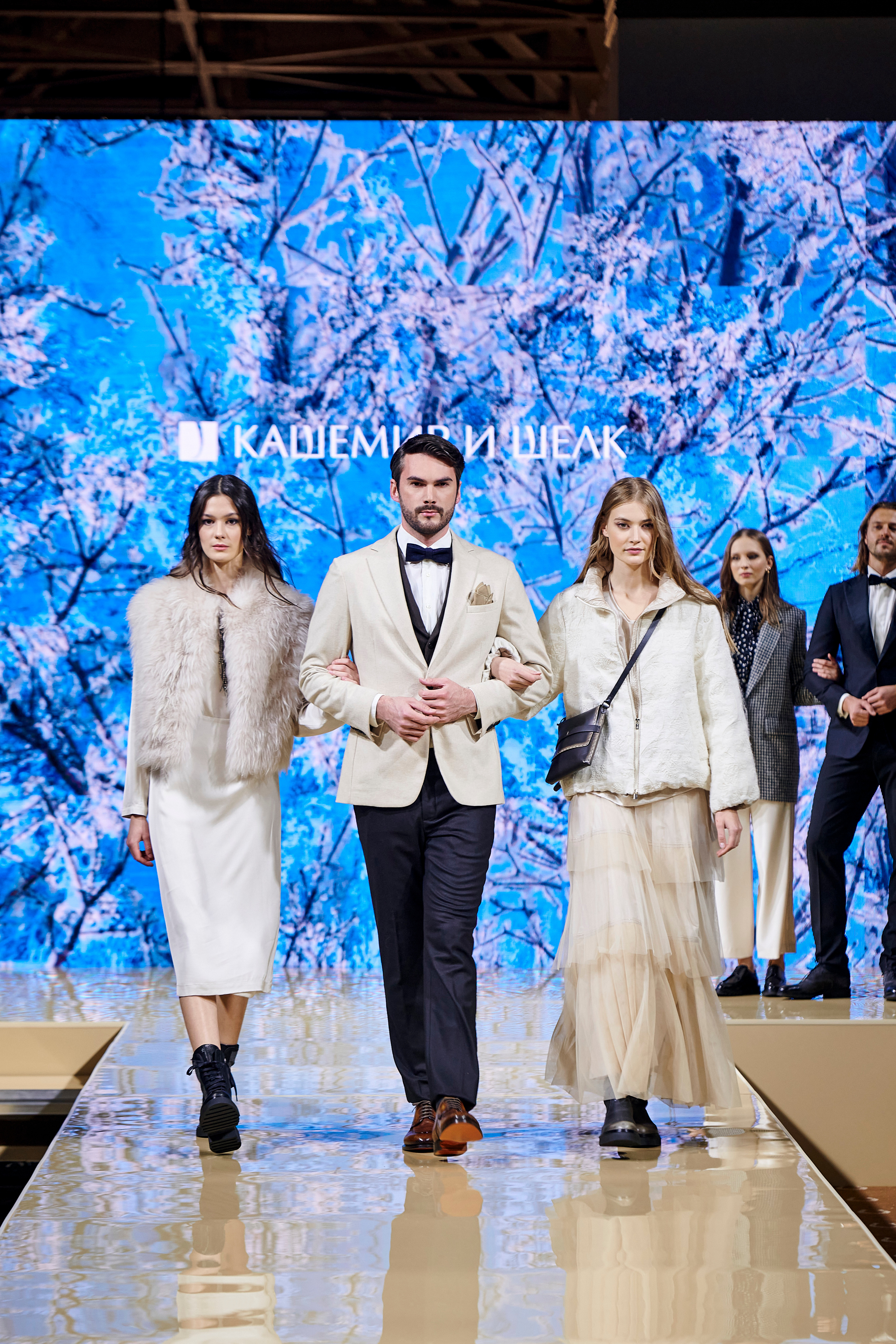 Модный показ «Кашемир и Шелк». Фотограф Постольник Дарья