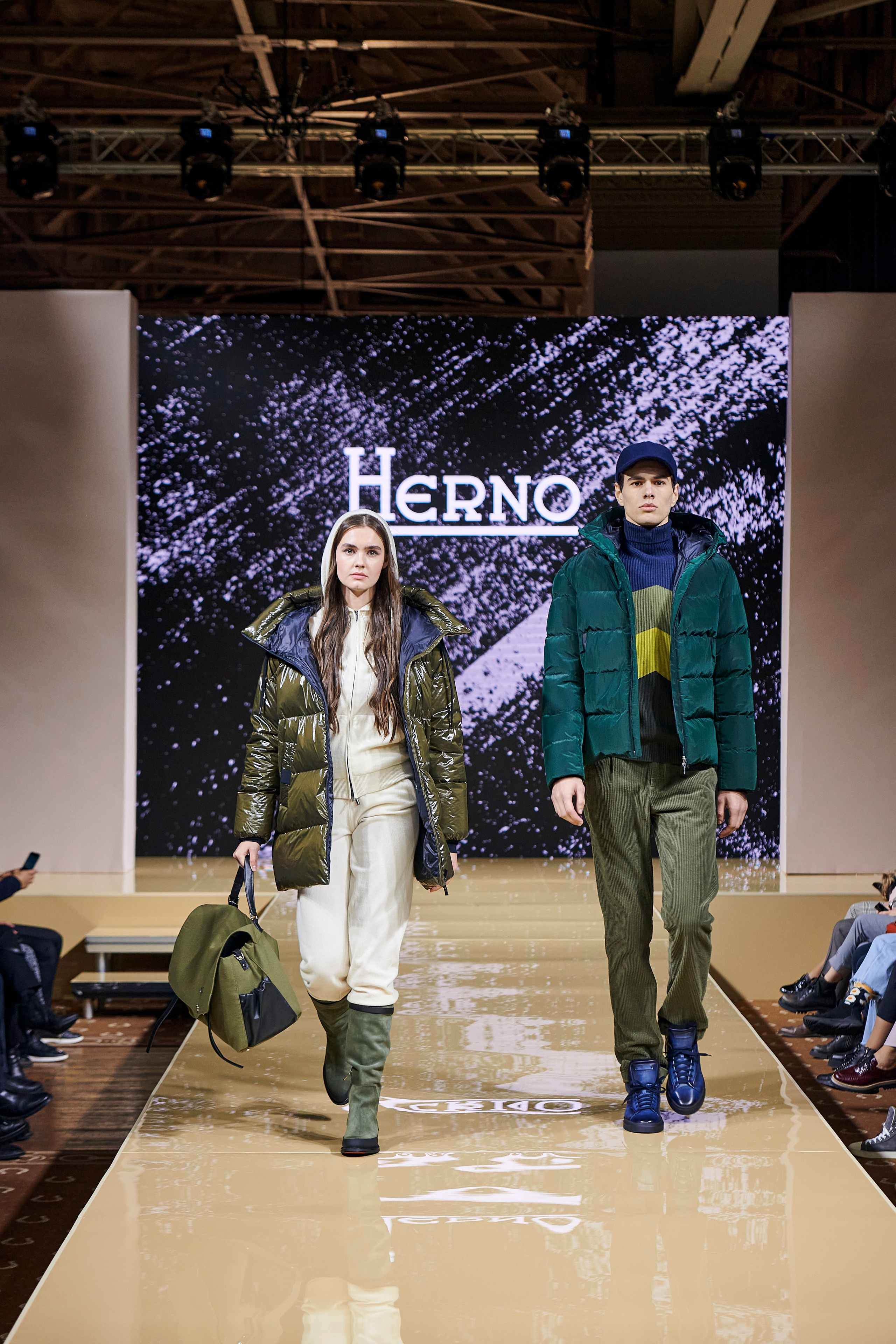 Модный показ «Кашемир и Шелк». Фотограф Постольник Дарья