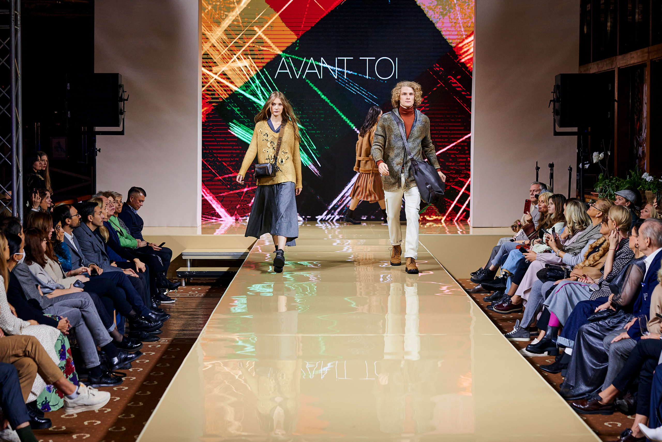 Модный показ «Кашемир и Шелк». Фотограф Постольник Дарья