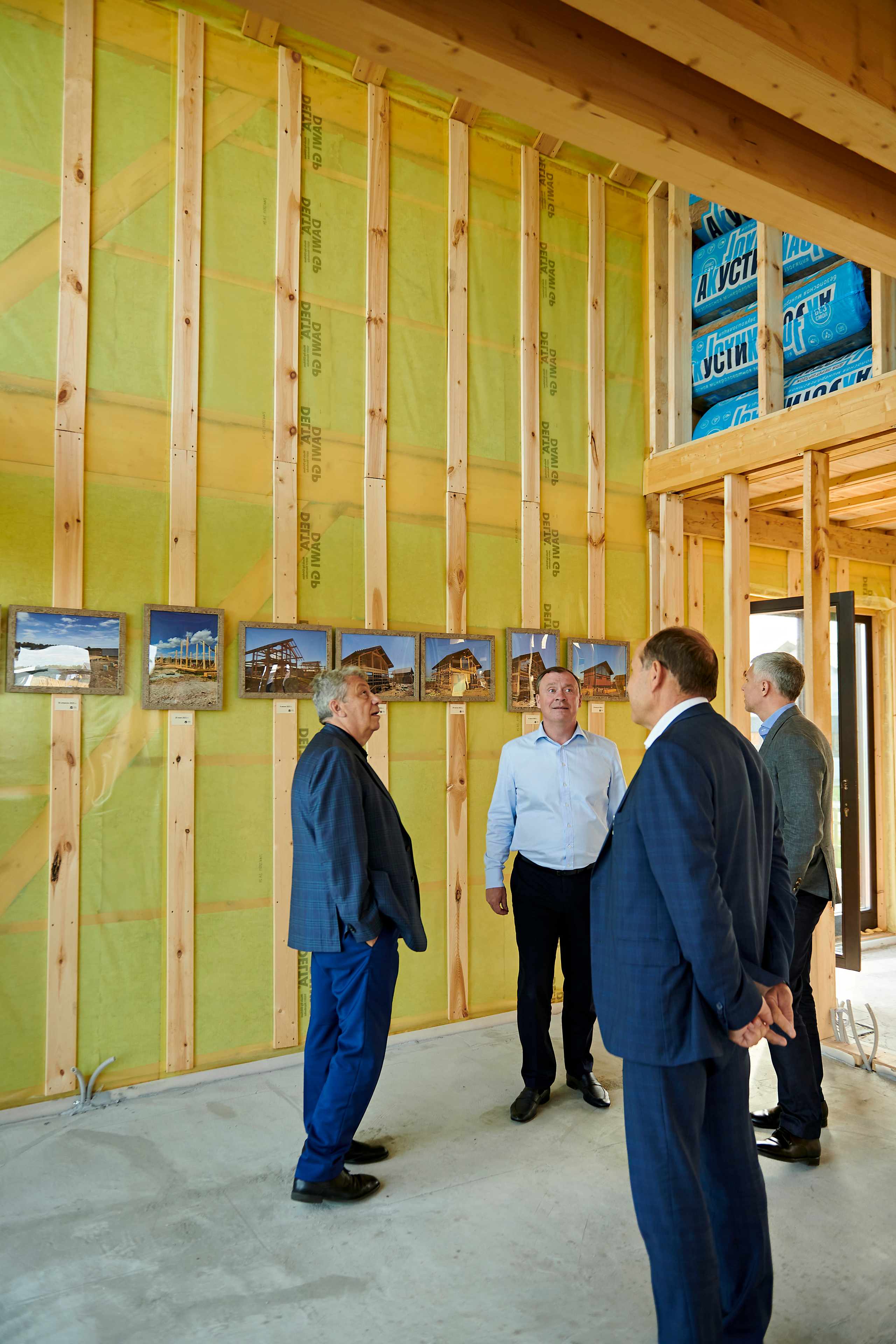 Выставка технологий малоэтажного жилищного строительства Ural Village. Фотограф Постольник Дарья