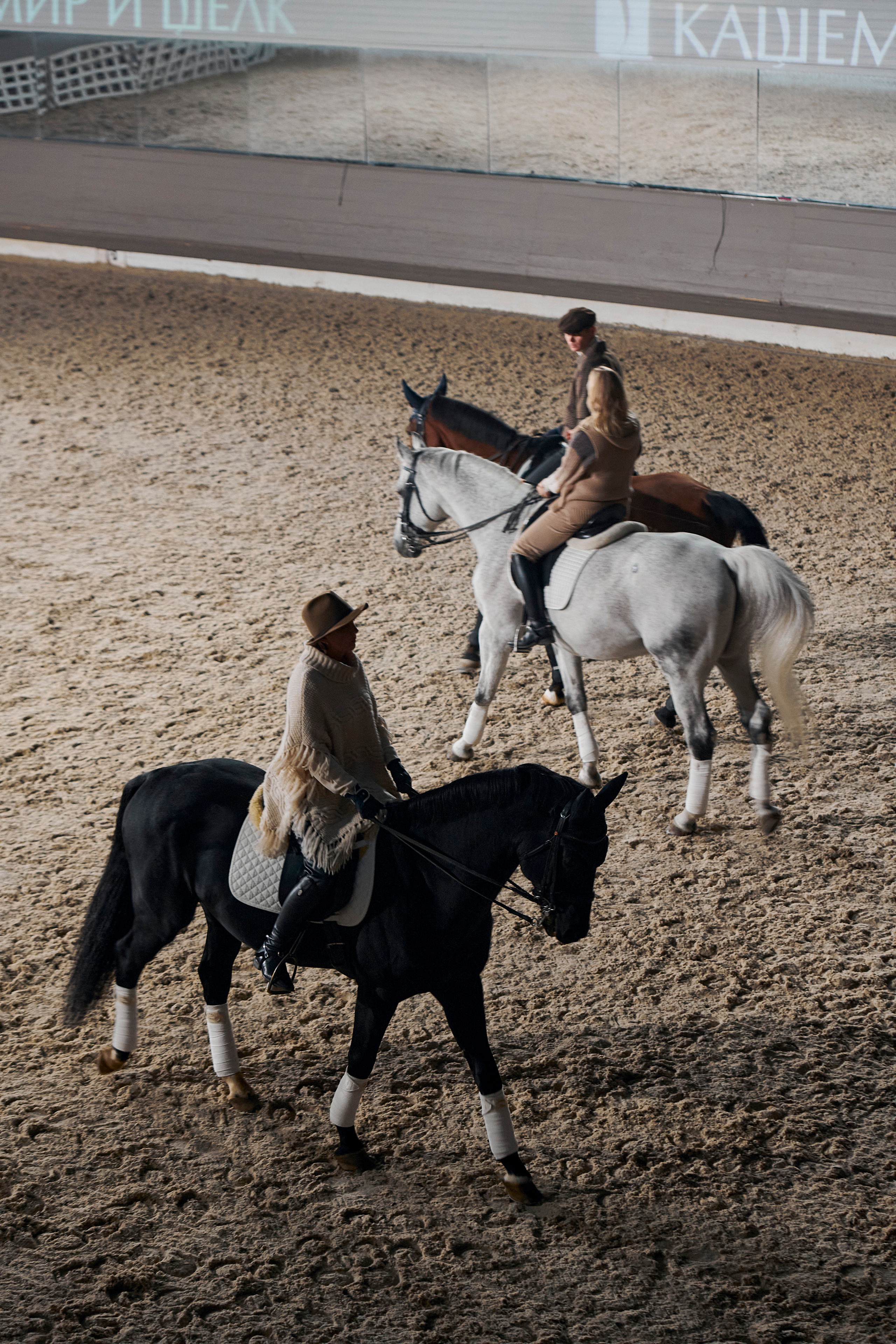 Модный показ «Кашемир и Шелк». Фотограф Постольник Дарья