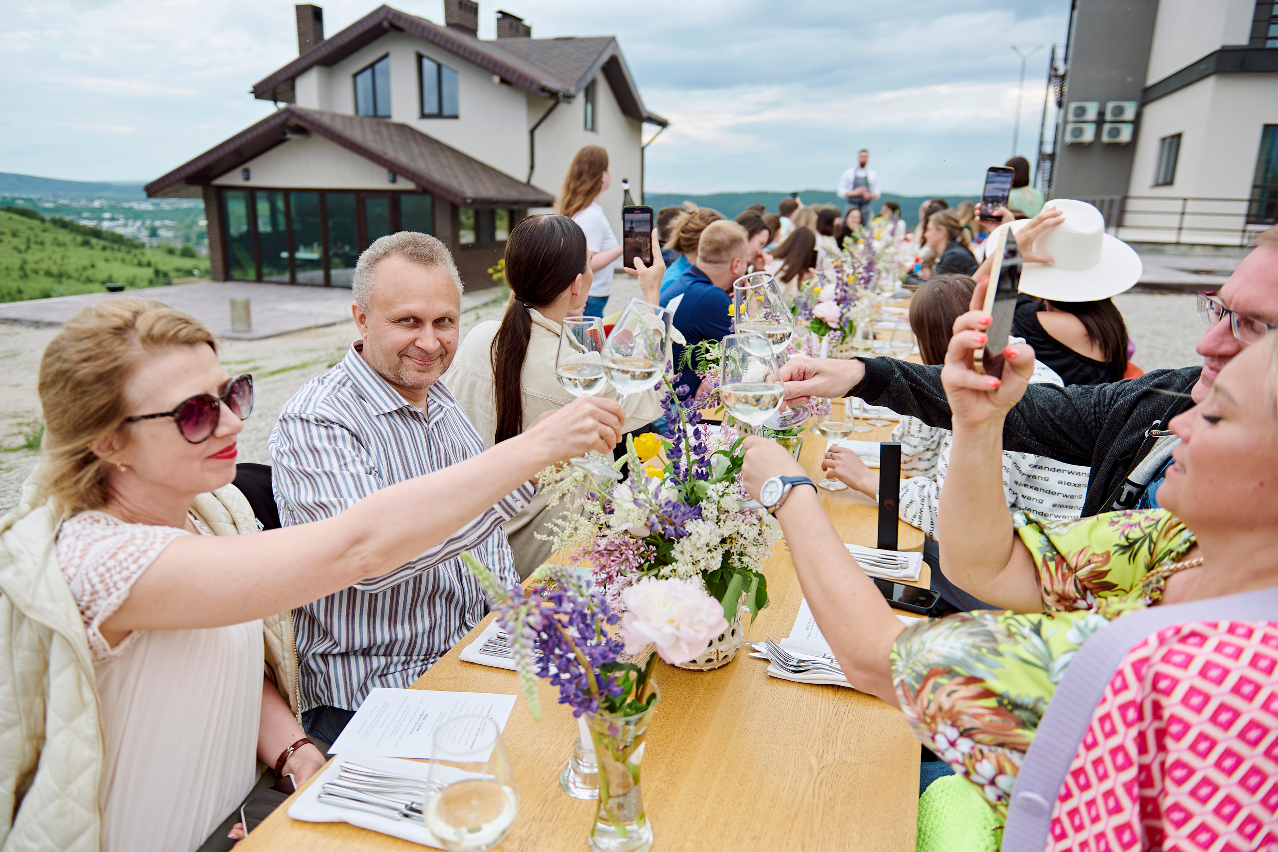 Летний ужин на природе с тремя шефами. Фотограф Постольник Дарья