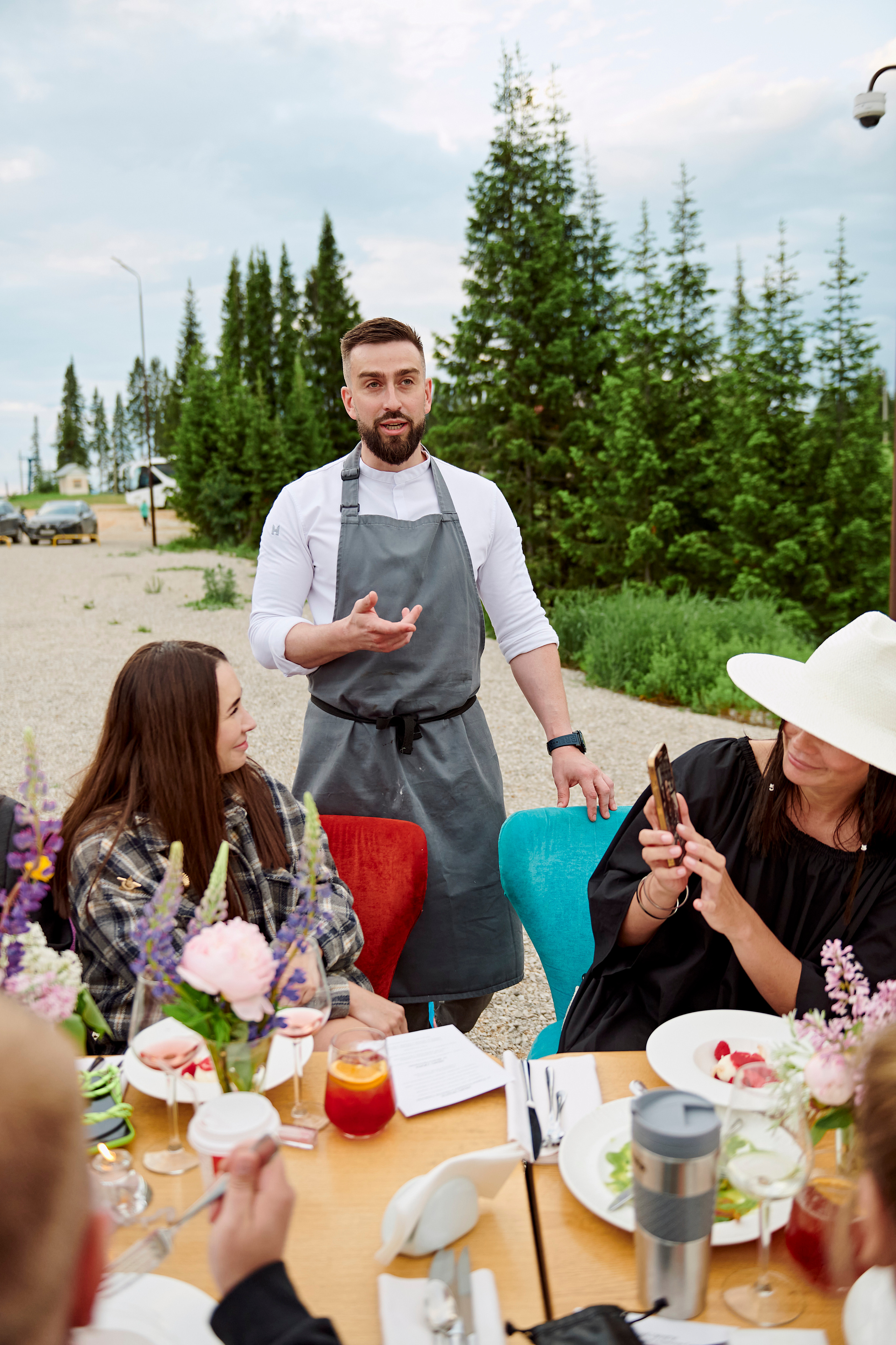 Летний ужин на природе с тремя шефами. Фотограф Постольник Дарья