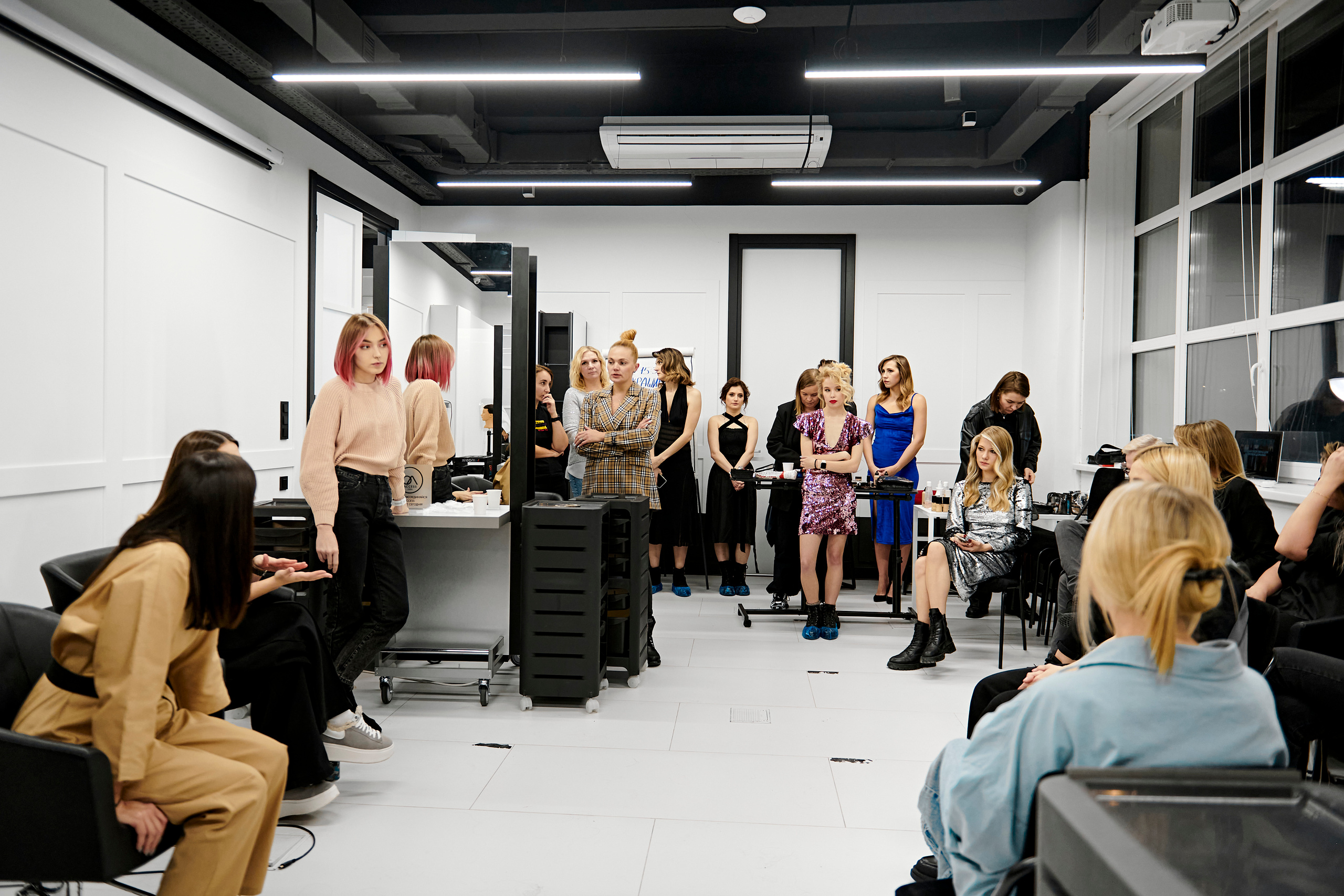 Мастер-класс по окрашиваниям и укладкам от Matrix. Фотограф Постольник Дарья