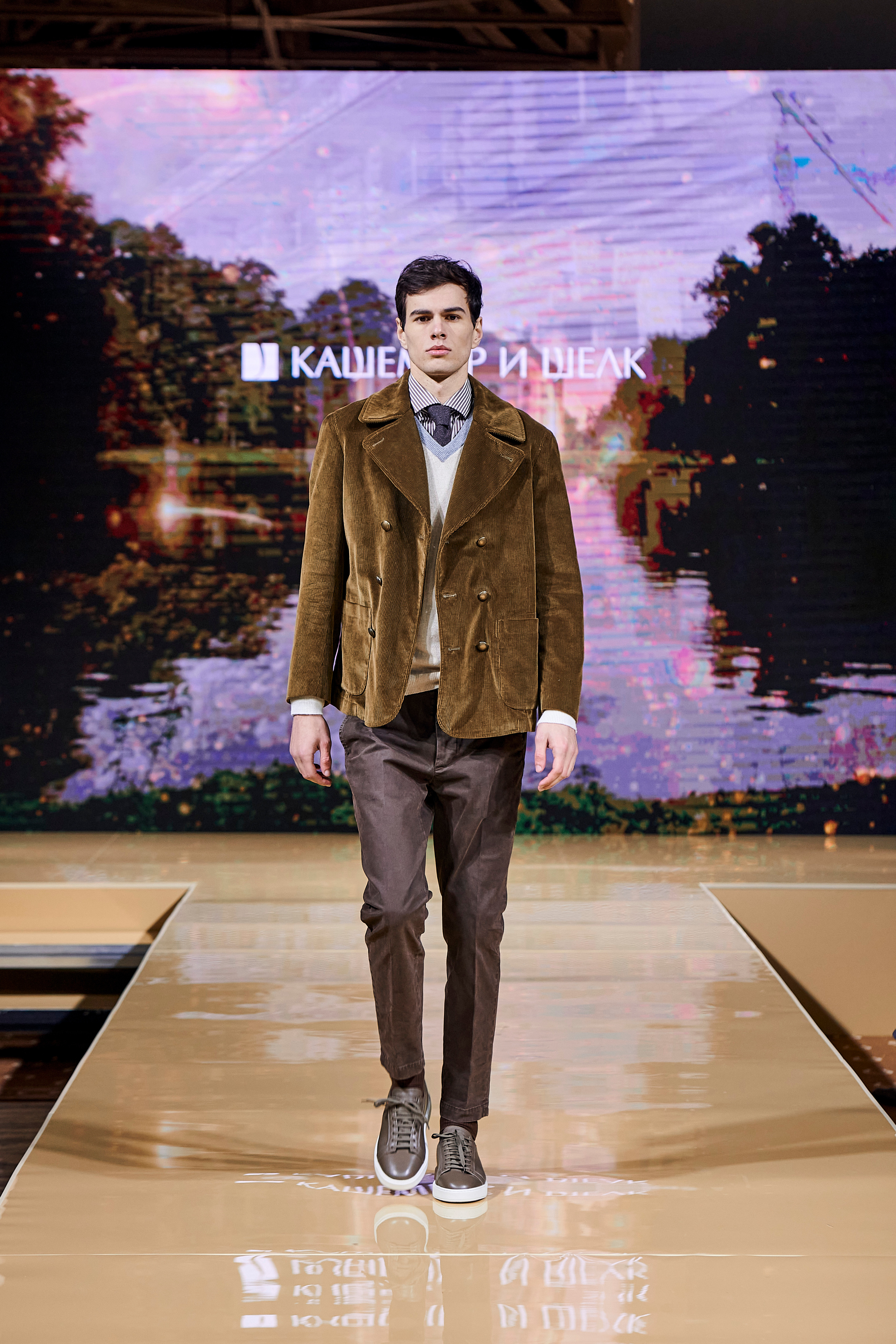 Модный показ «Кашемир и Шелк». Фотограф Постольник Дарья