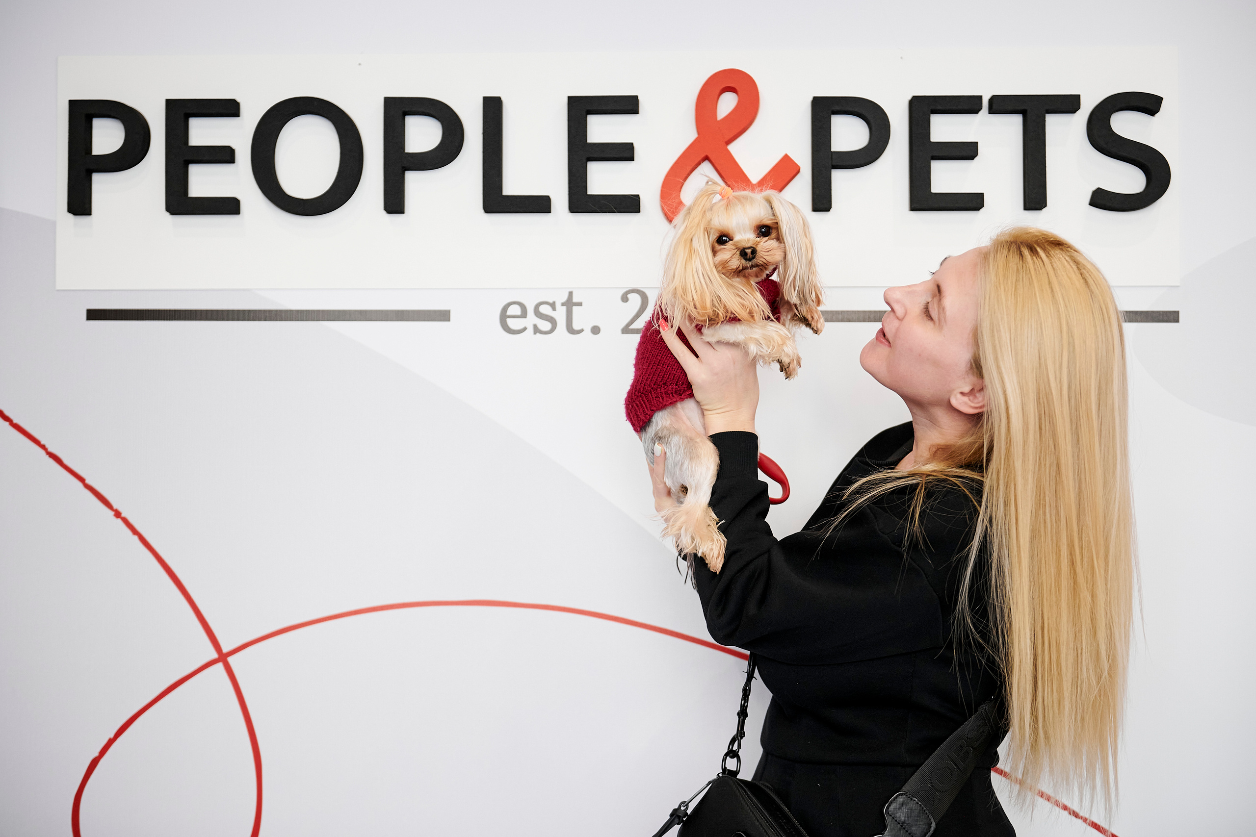 Открытие салона-магазина для животных People & Pets. Фотограф Постольник Дарья