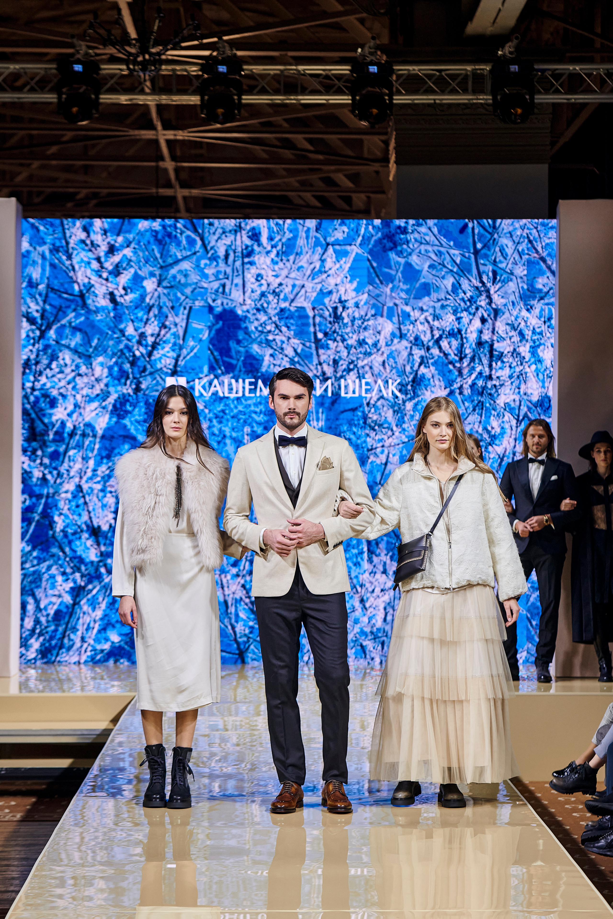 Модный показ «Кашемир и Шелк». Фотограф Постольник Дарья