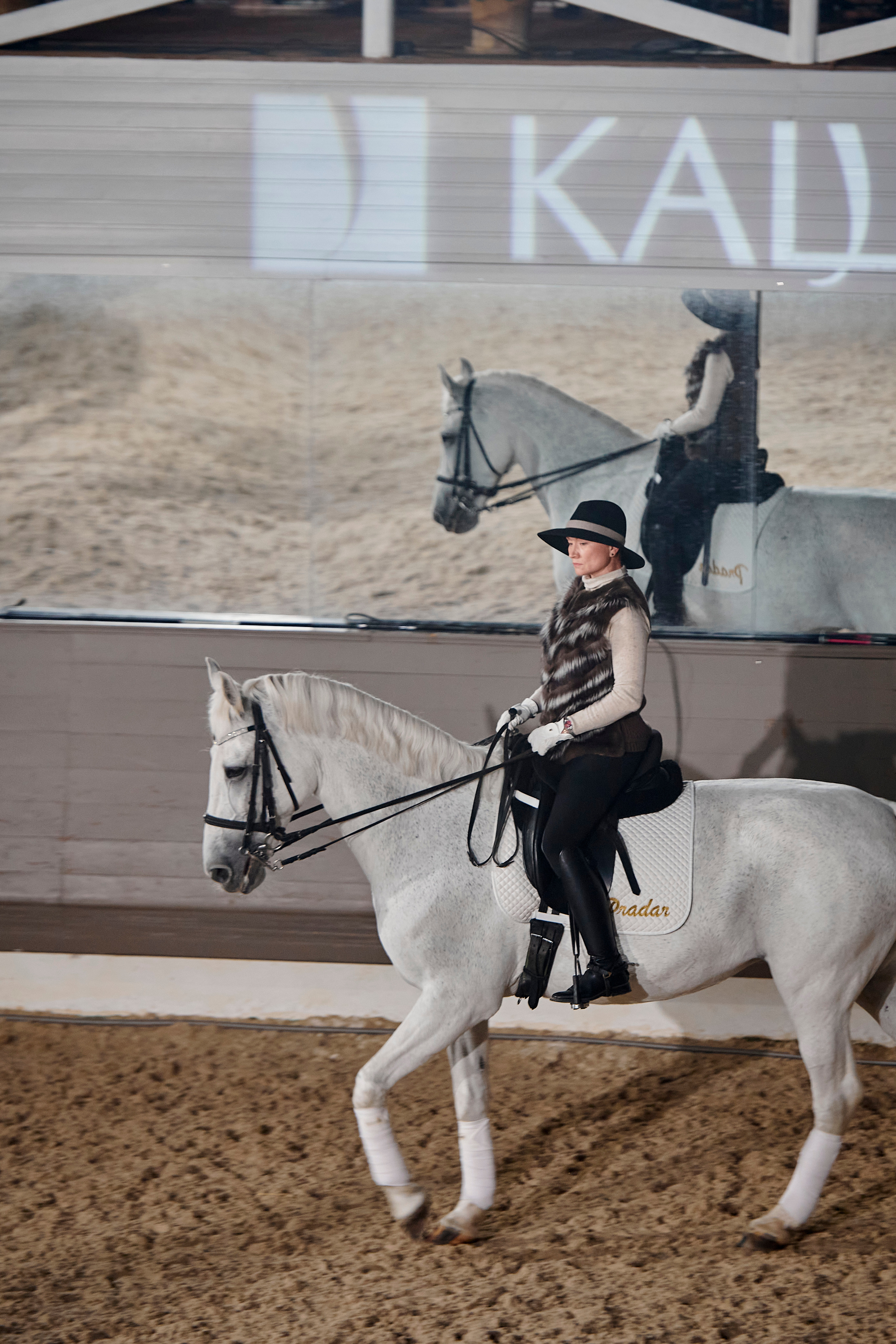 Модный показ «Кашемир и Шелк». Фотограф Постольник Дарья