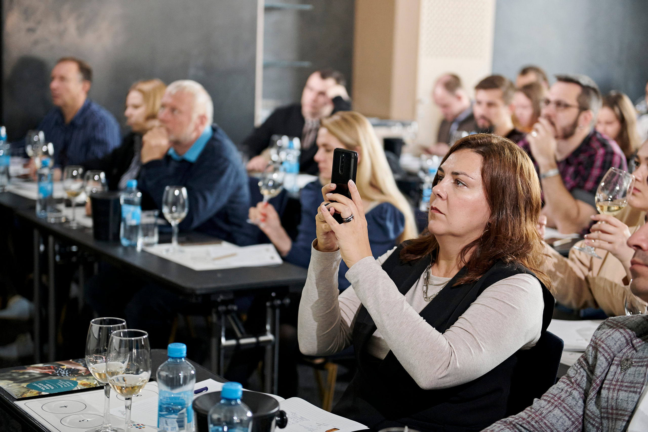 Винная дегустация для сомелье. Фотограф Постольник Дарья