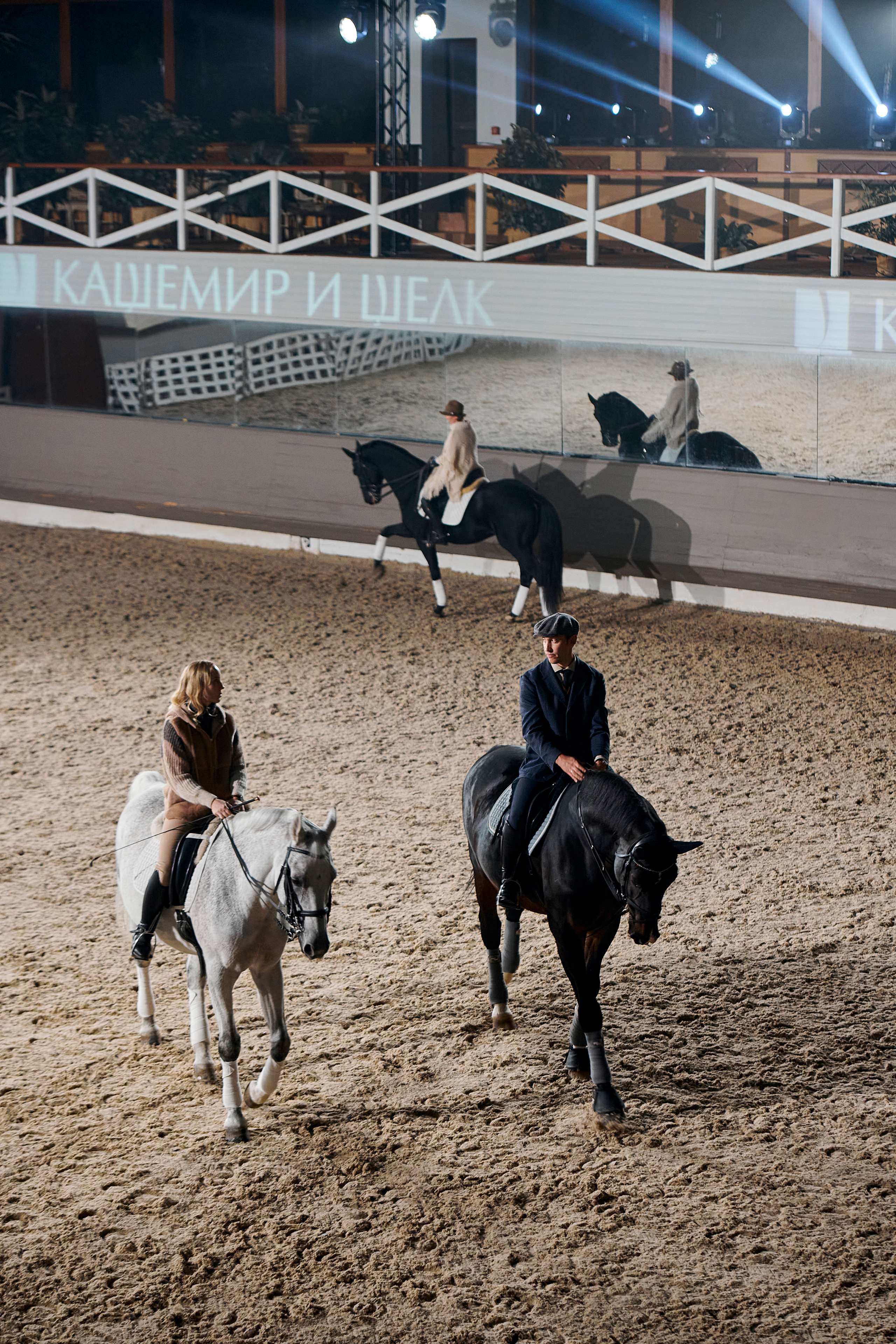 Модный показ «Кашемир и Шелк». Фотограф Постольник Дарья