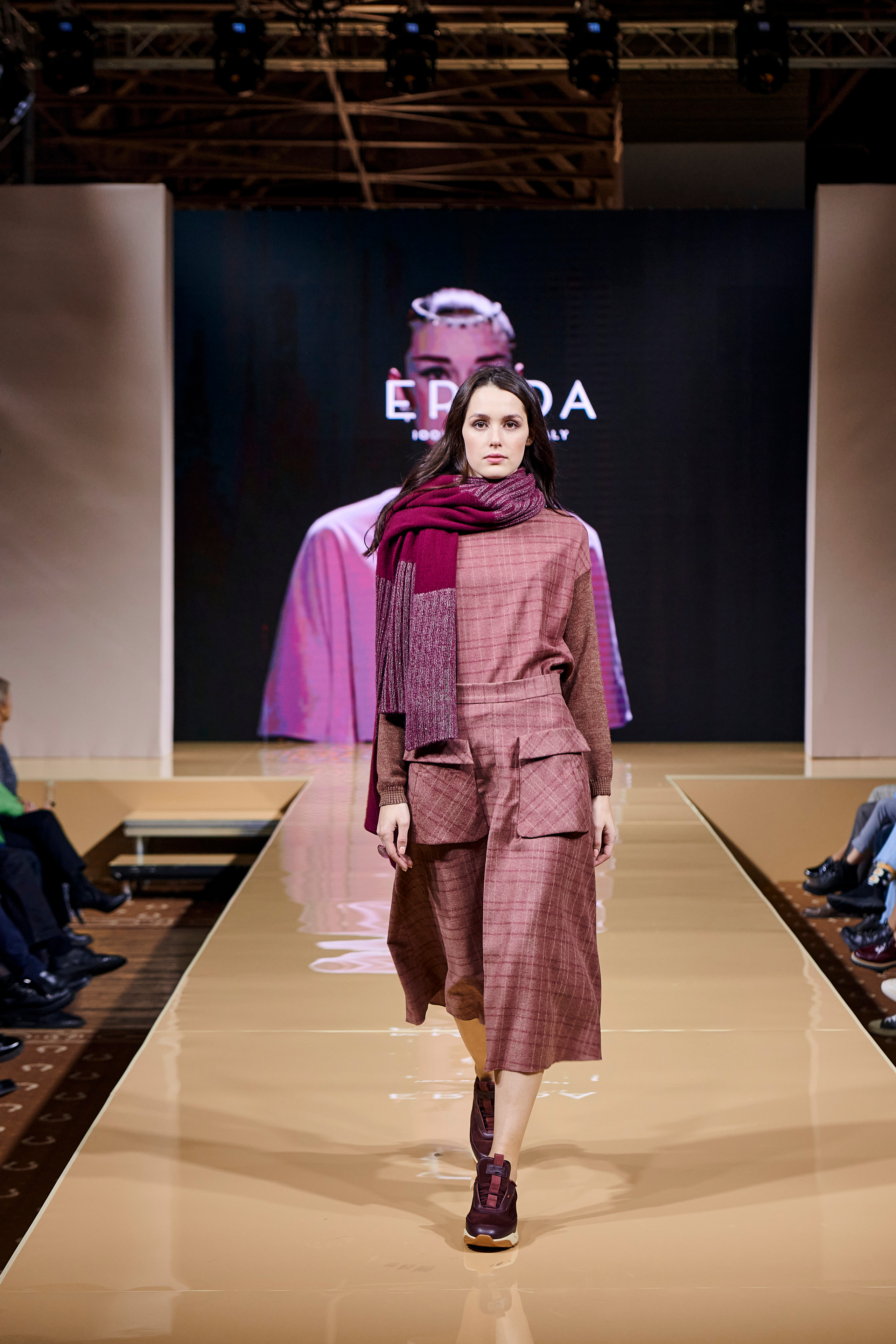 Модный показ «Кашемир и Шелк». Фотограф Постольник Дарья