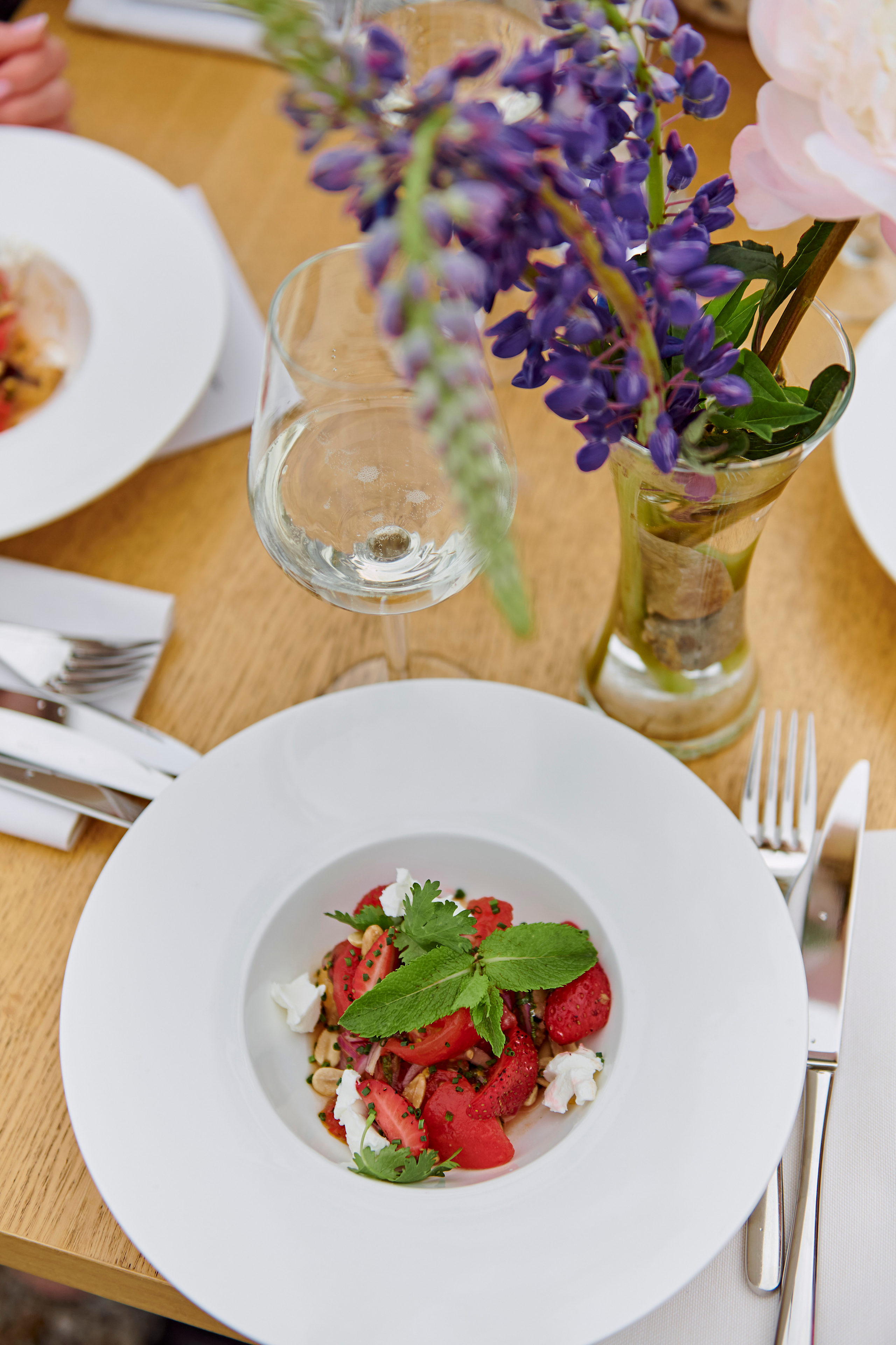 Летний ужин на природе с тремя шефами. Фотограф Постольник Дарья