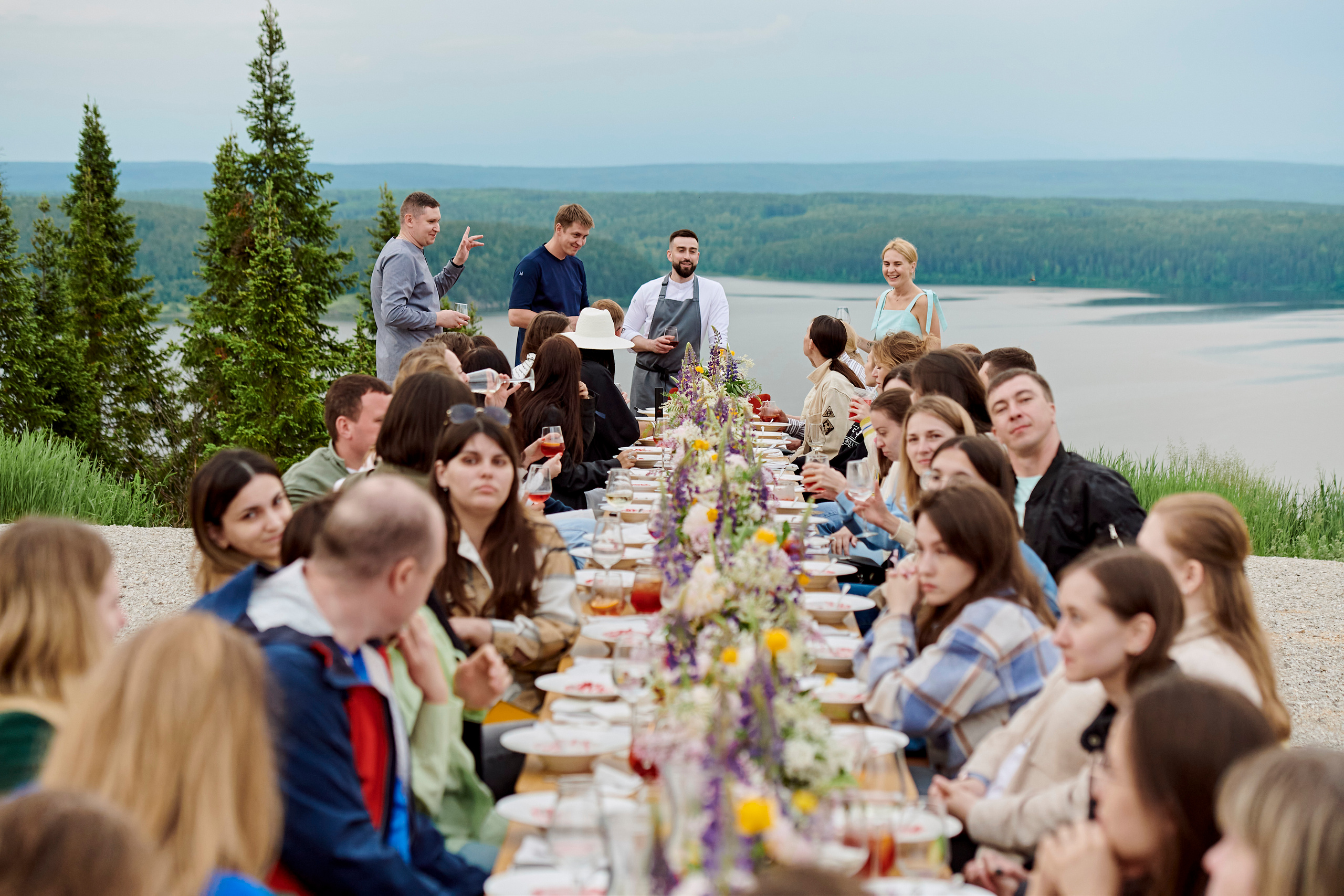Летний ужин на природе с тремя шефами. Фотограф Постольник Дарья